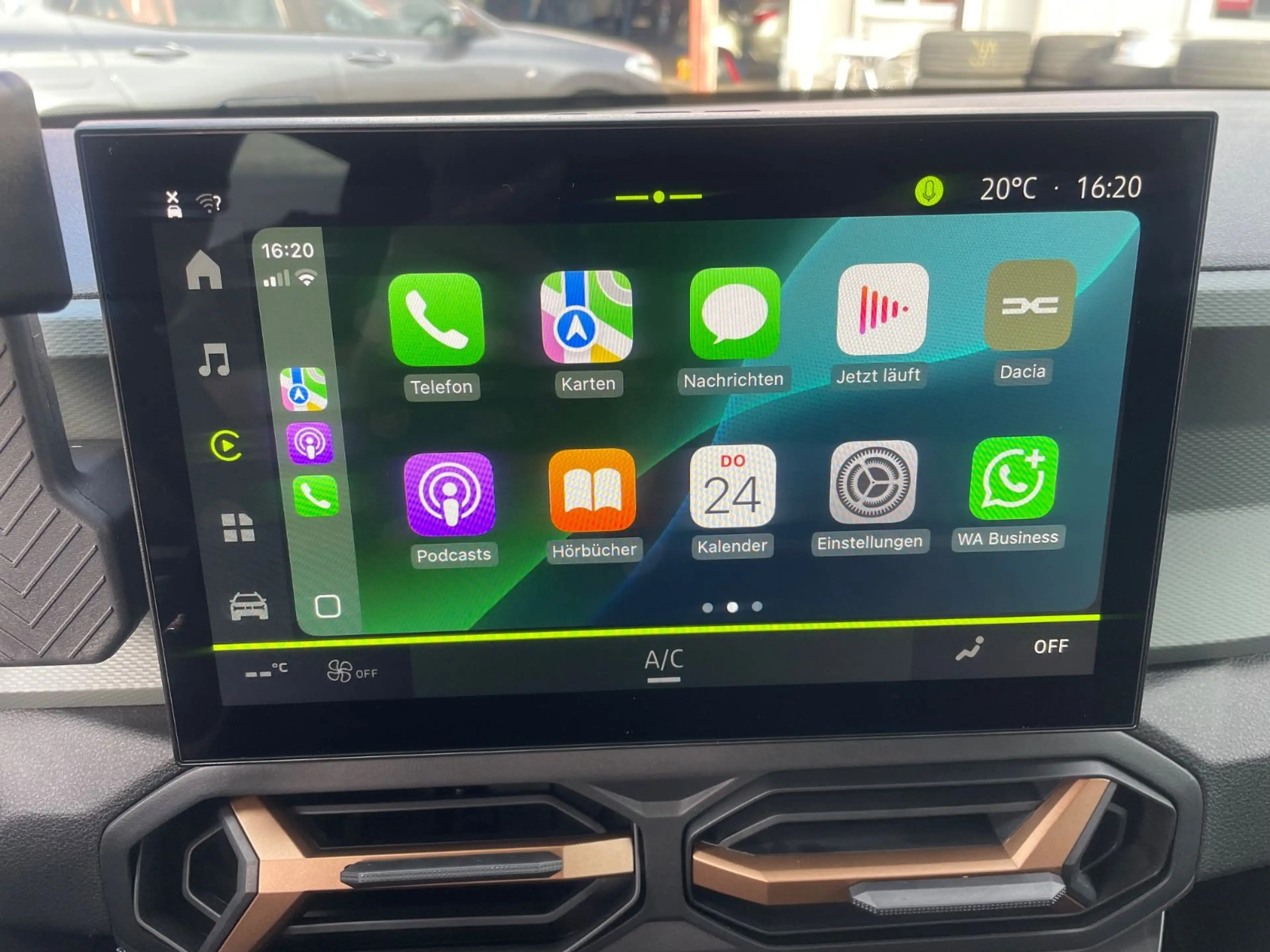 Dacia Duster III TCe 130 Extreme/Klima/Navi/Kamera/PDC — photo 15