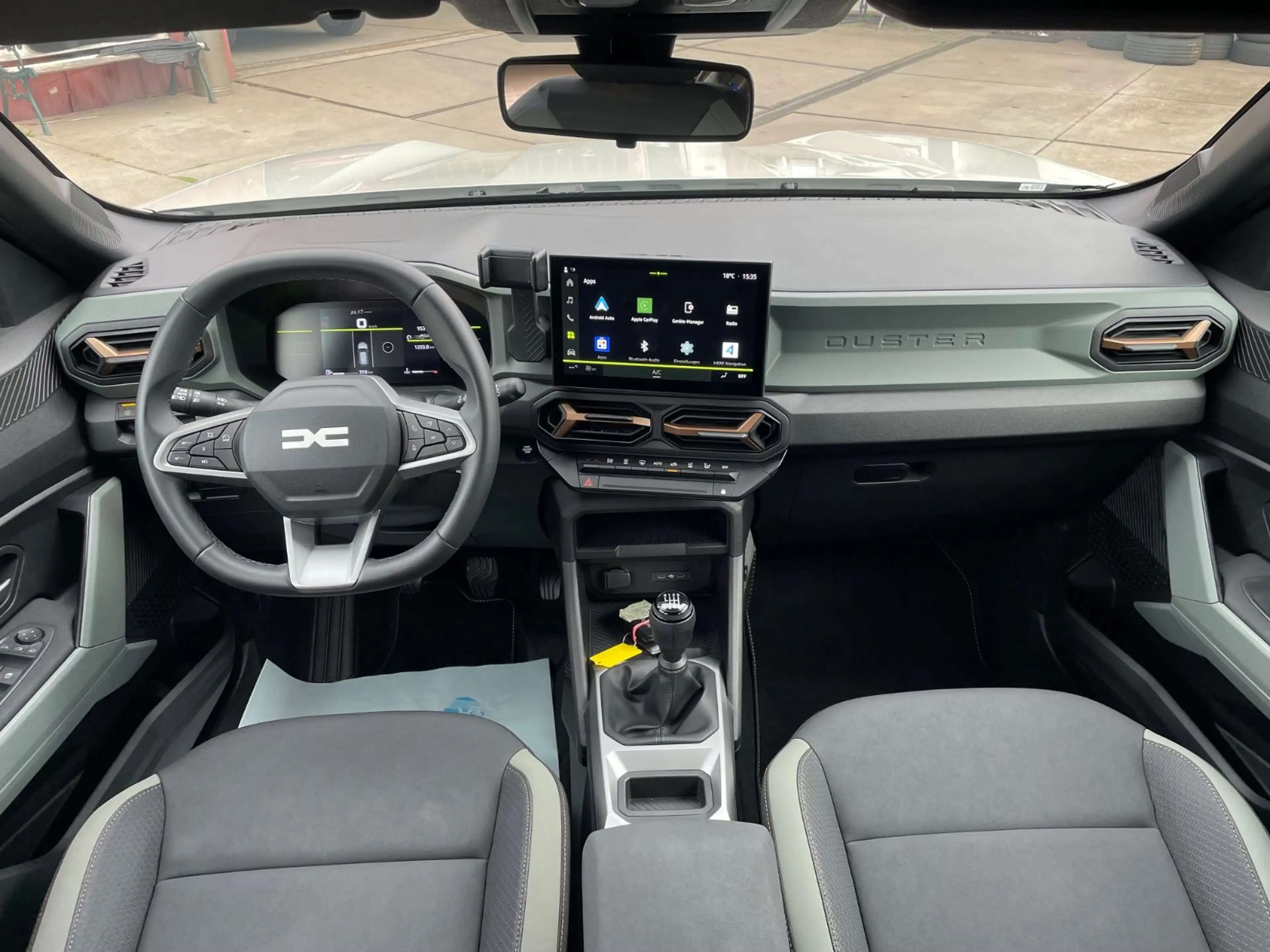 Dacia Duster III TCe 130 Extreme/Klima/Navi/Kamera/PDC — photo 12