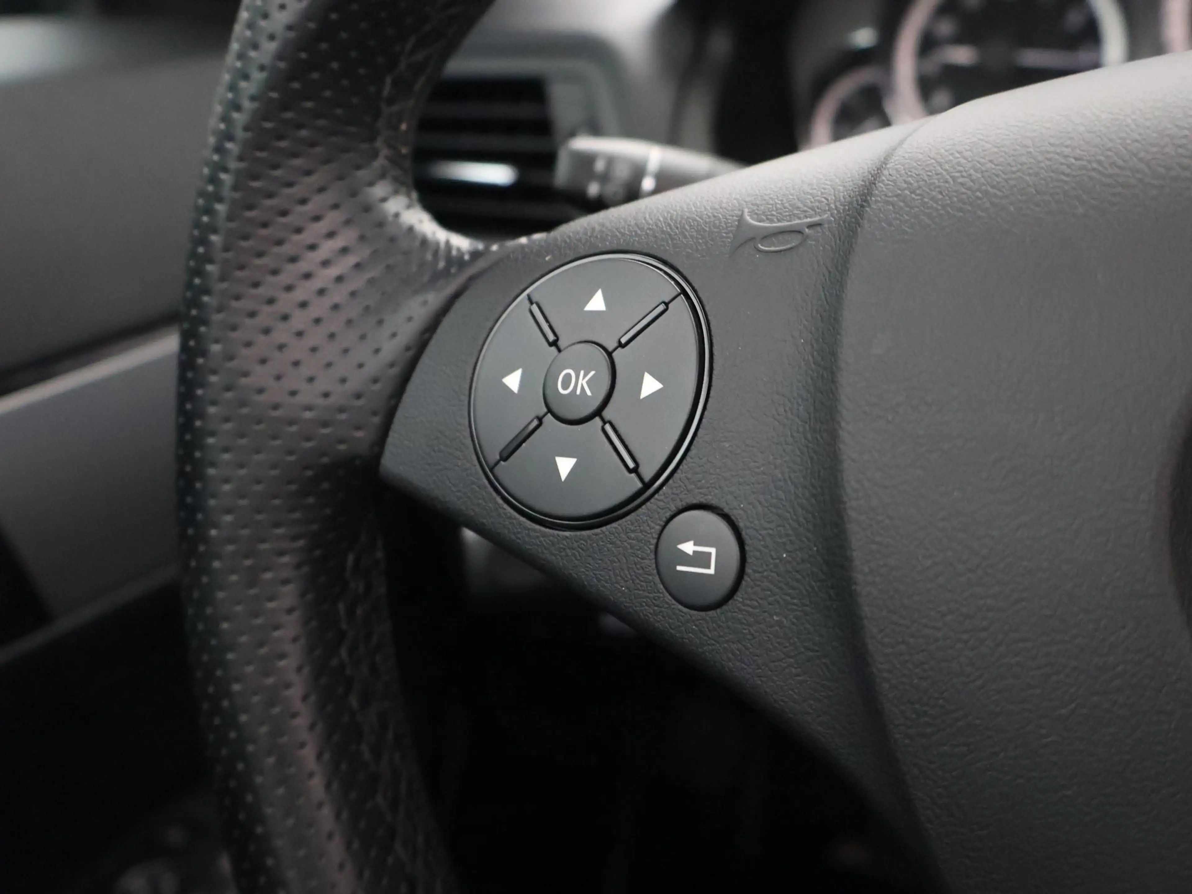 Mercedes-Benz E 250 Cabrio CGI 204 PK AUT. + AIRSCARF NEKVERWARMING | — photo 27