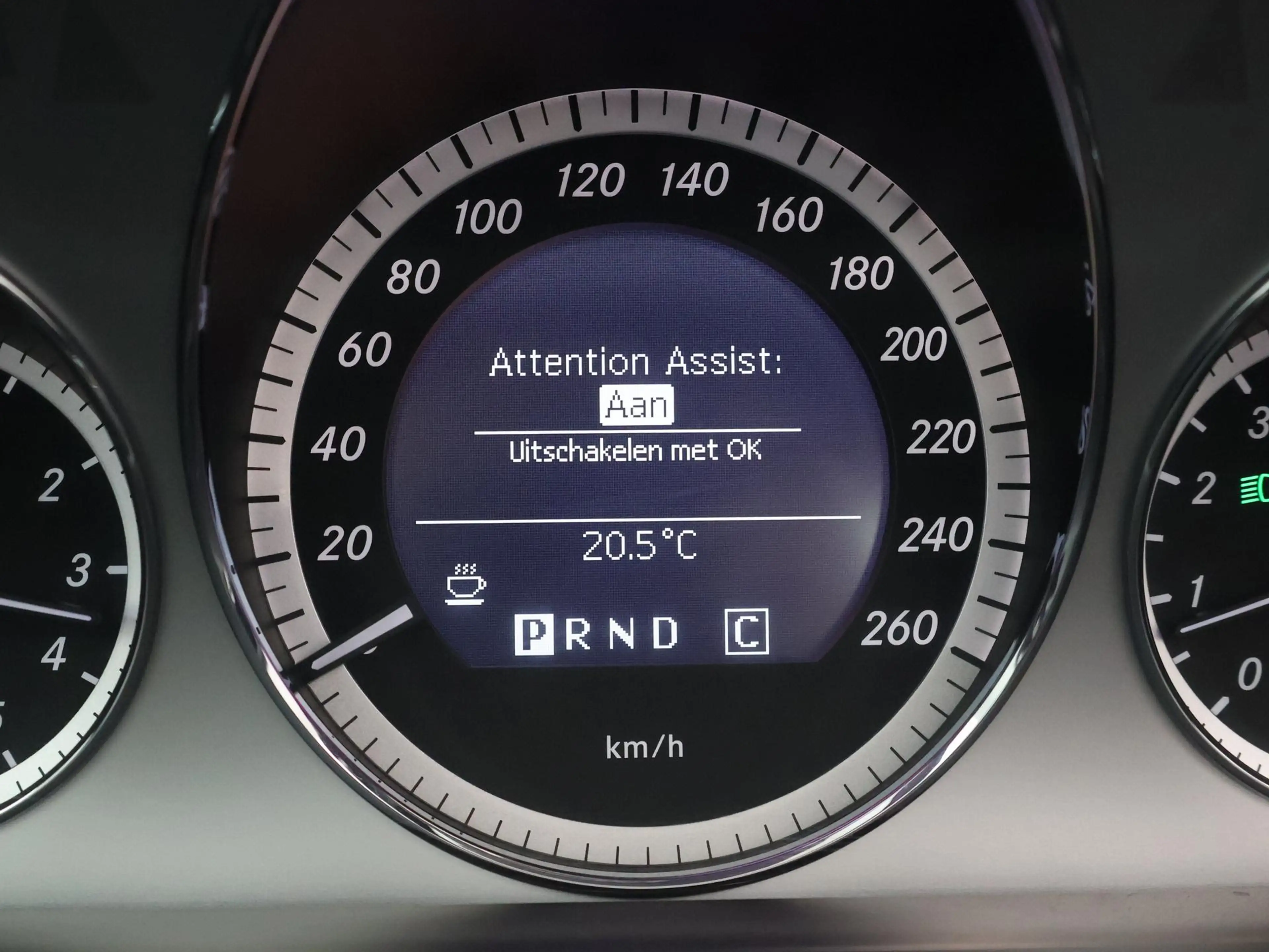 Mercedes-Benz E 250 Cabrio CGI 204 PK AUT. + AIRSCARF NEKVERWARMING | — photo 30