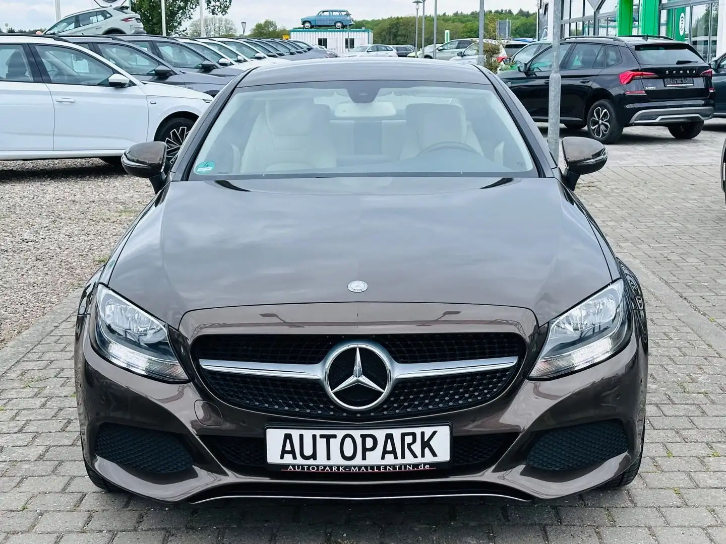 Mercedes-Benz C 200 Coupe*AUTOMATIK*LEDER*TEMPOMAT*NAVI*PDC* Braun - 2