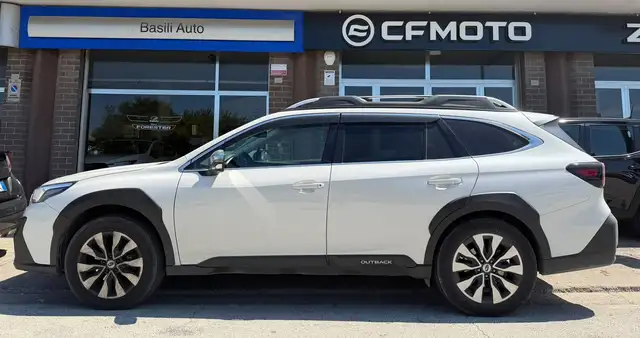 Subaru OUTBACK Outback VI 2021 2.5i Premium lineartronic IVA ESPOSTA