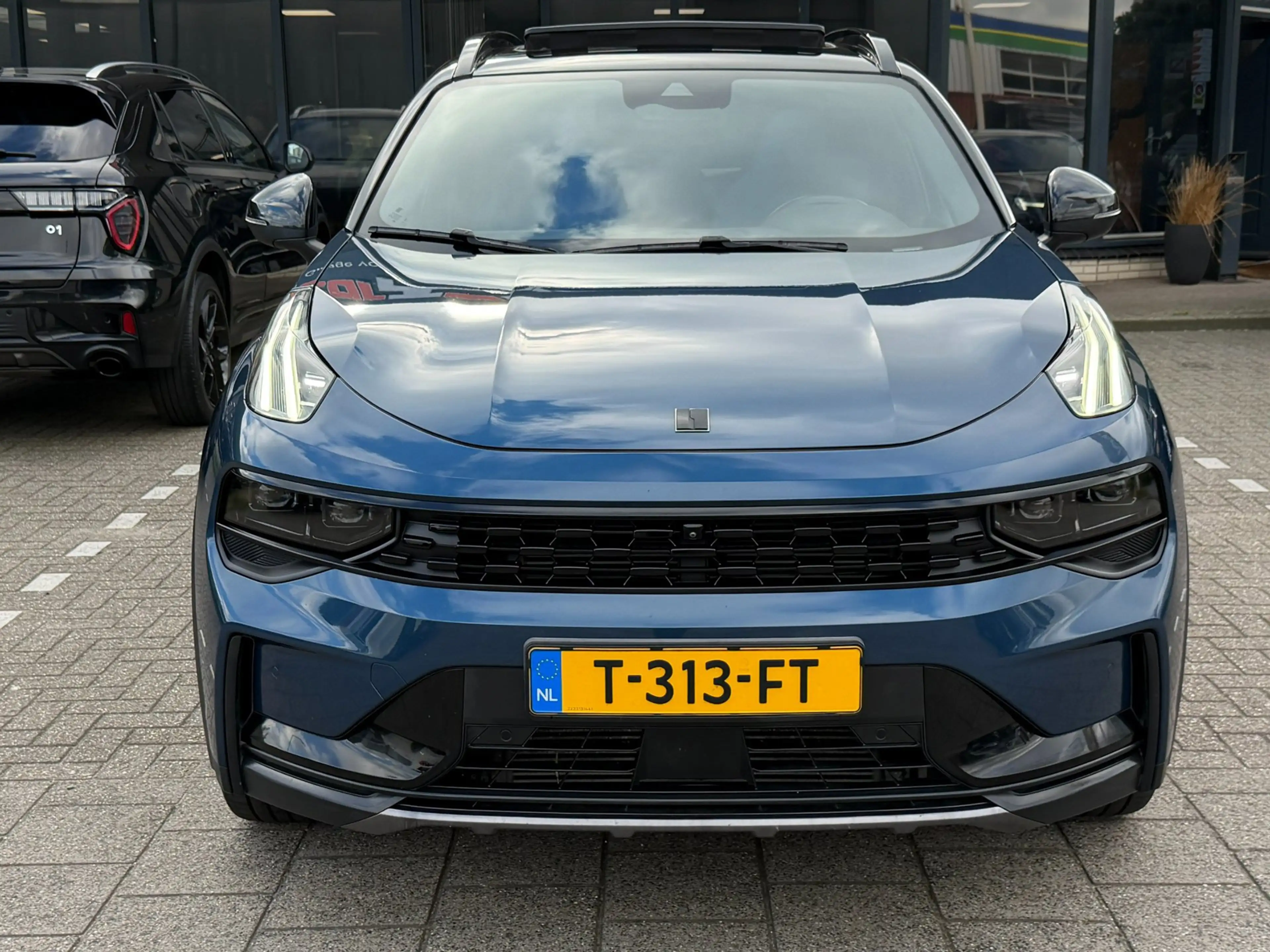 Lynk & Co 01 1.5 Trekhaak l Pano l NAVI l Camera l Zwarte Hemel — photo 12