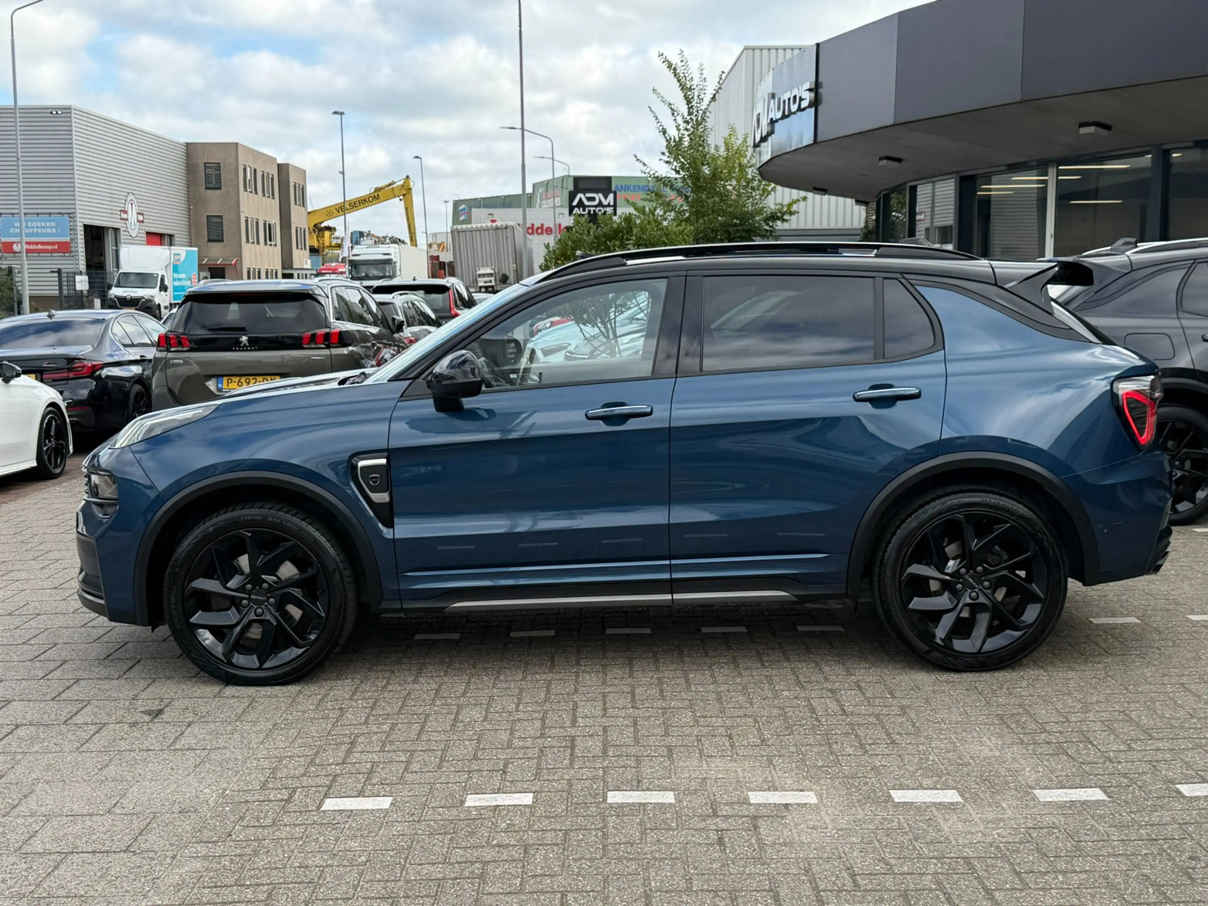 Lynk & Co 01 1.5 Trekhaak l Pano l NAVI l Camera l Zwarte Hemel — photo 3