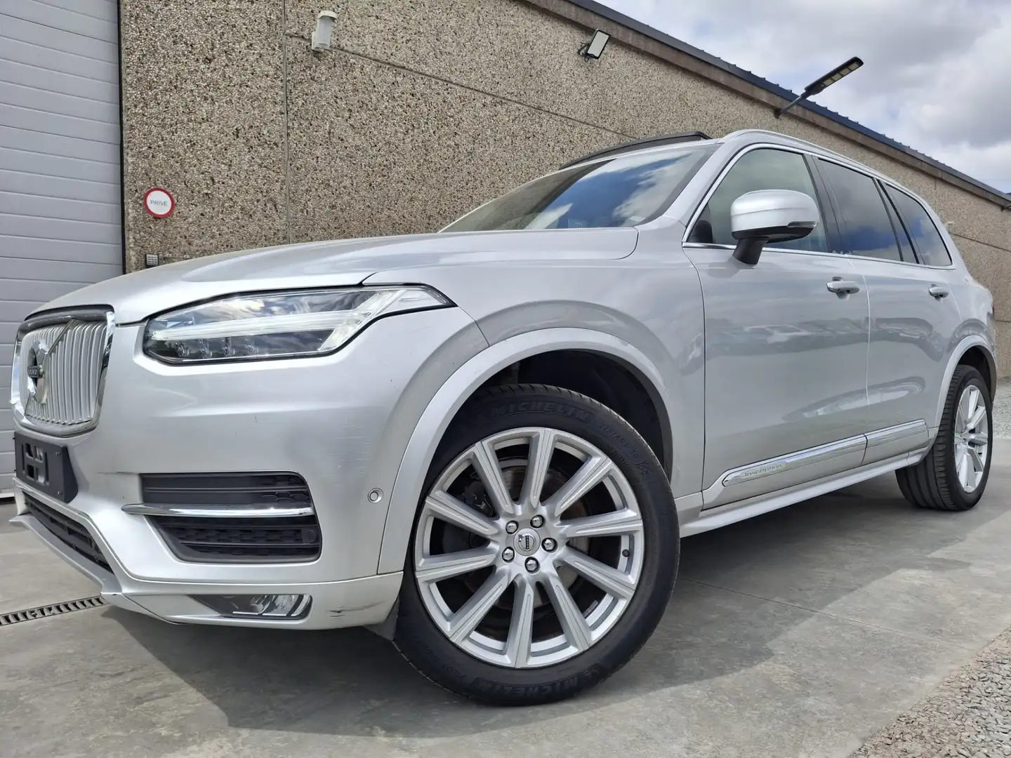 VOLVO Xc90