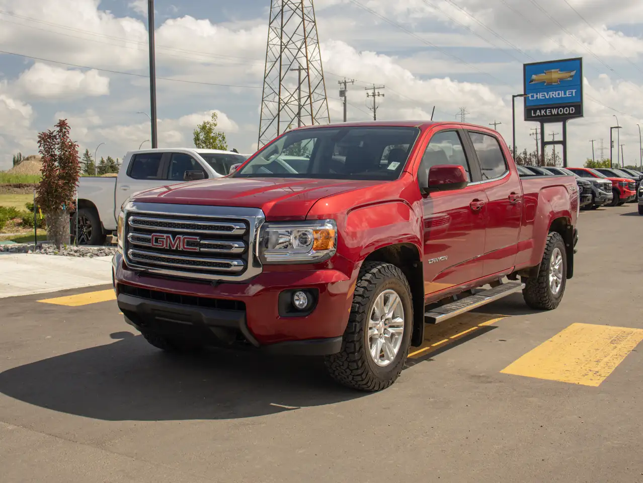 GMC Canyon photo GMC Canyon