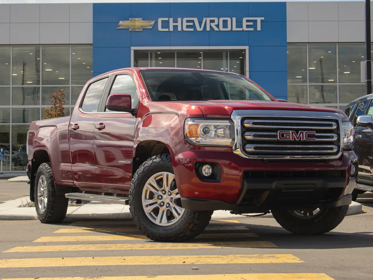 GMC Canyon photo GMC Canyon