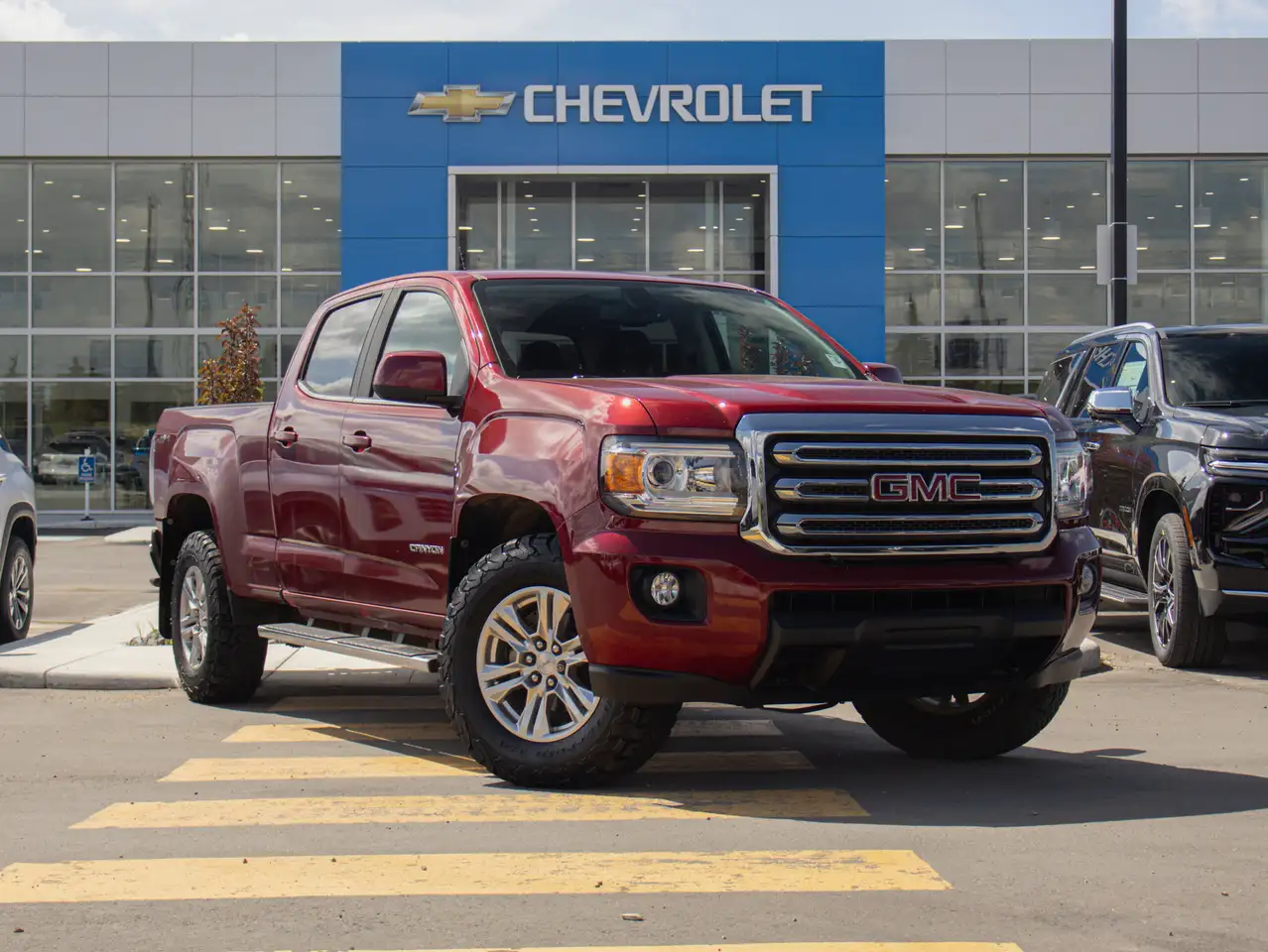 GMC Canyon photo GMC Canyon