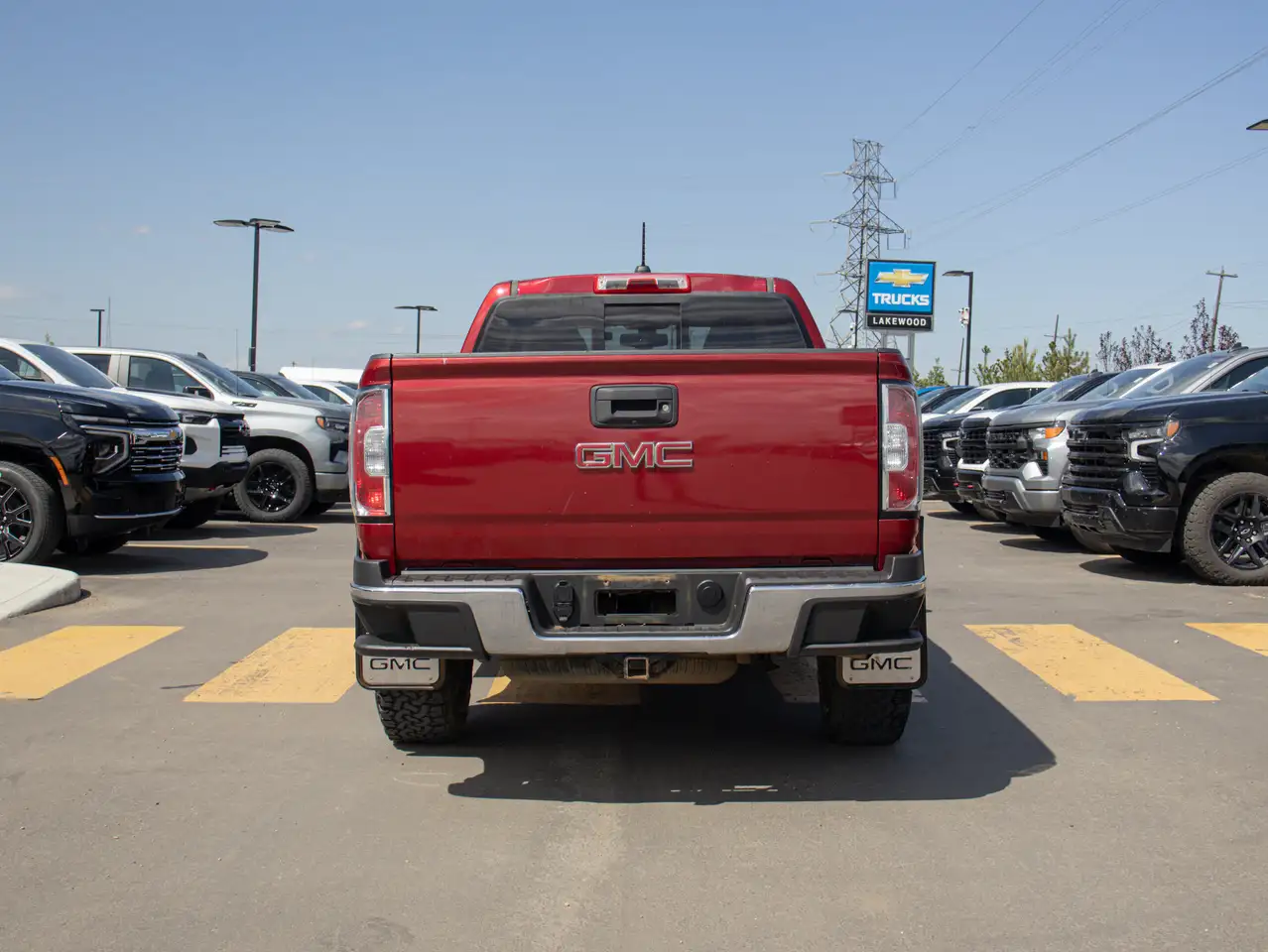 GMC Canyon photo GMC Canyon