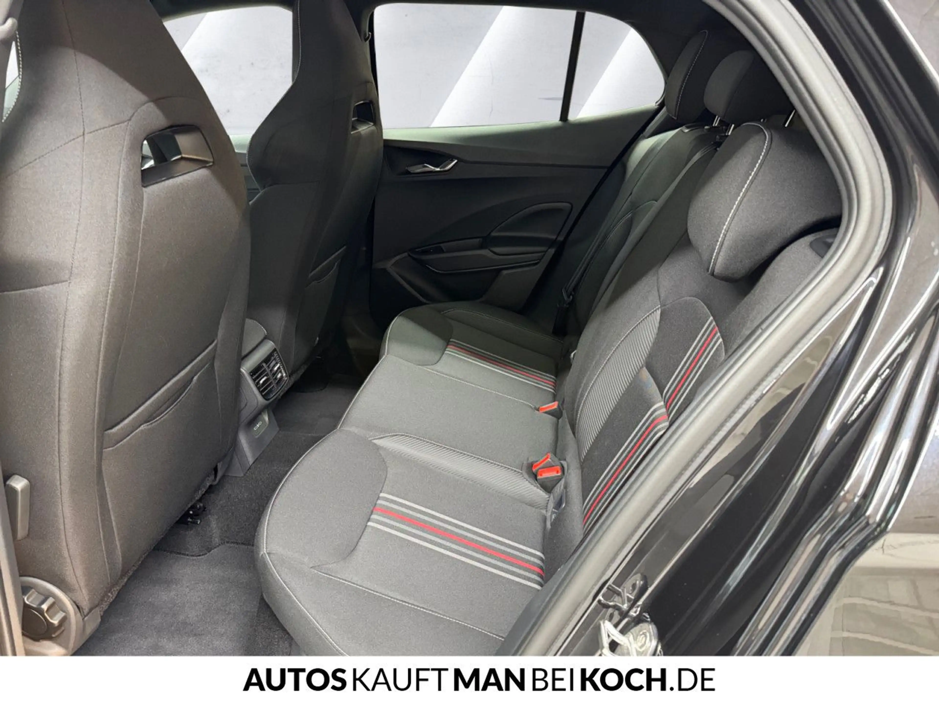Skoda Fabia 1.0 TSI DSG MONTE CARLO Navi PD LM Bluetooth — photo 7