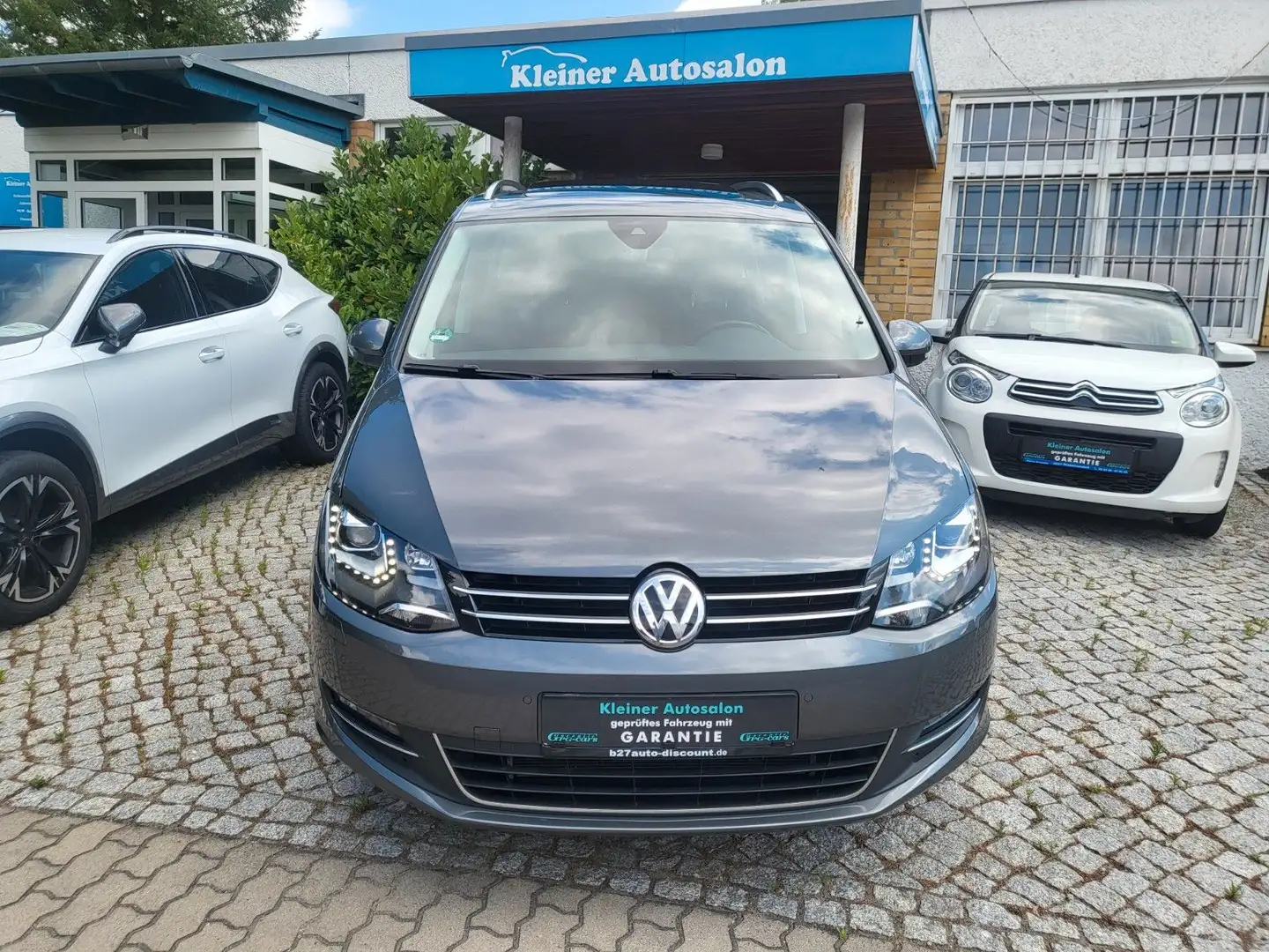 Volkswagen Sharan Highline 2,0 TDI  DSG/PANORAMA Grijs - 1