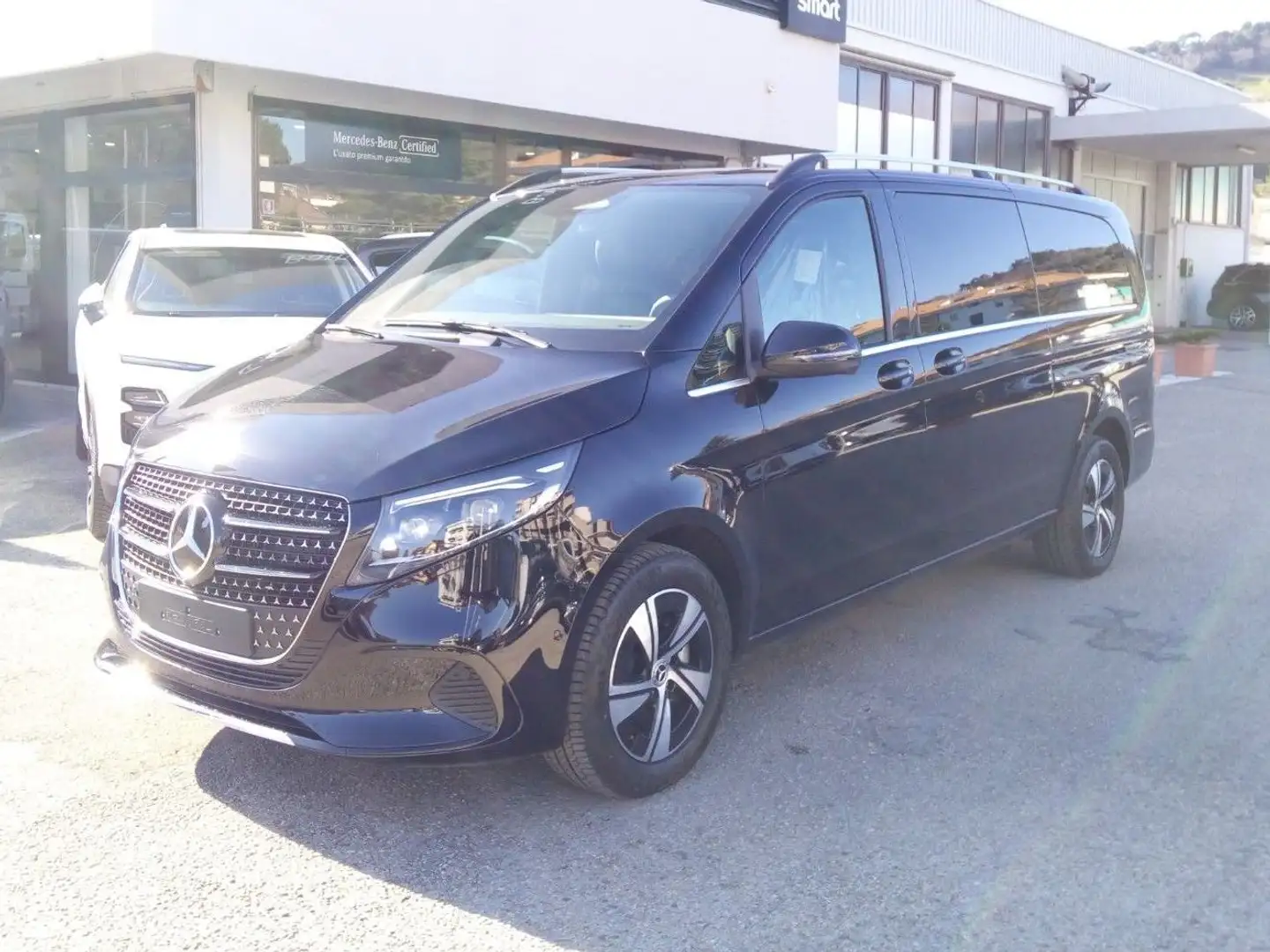 Mercedes-Benz V 250 Extralong Avantgarde Nero - 1