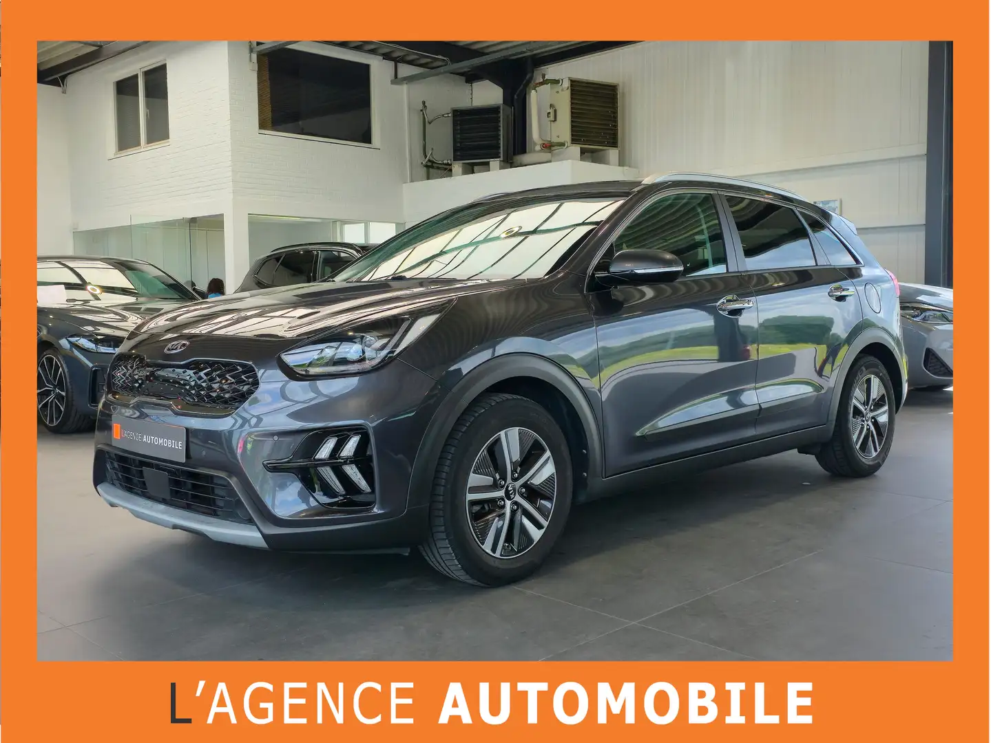 Kia Niro 1.6 GDi HEV Sense UVO DCT - Garantie 03/2028 Gris - 1