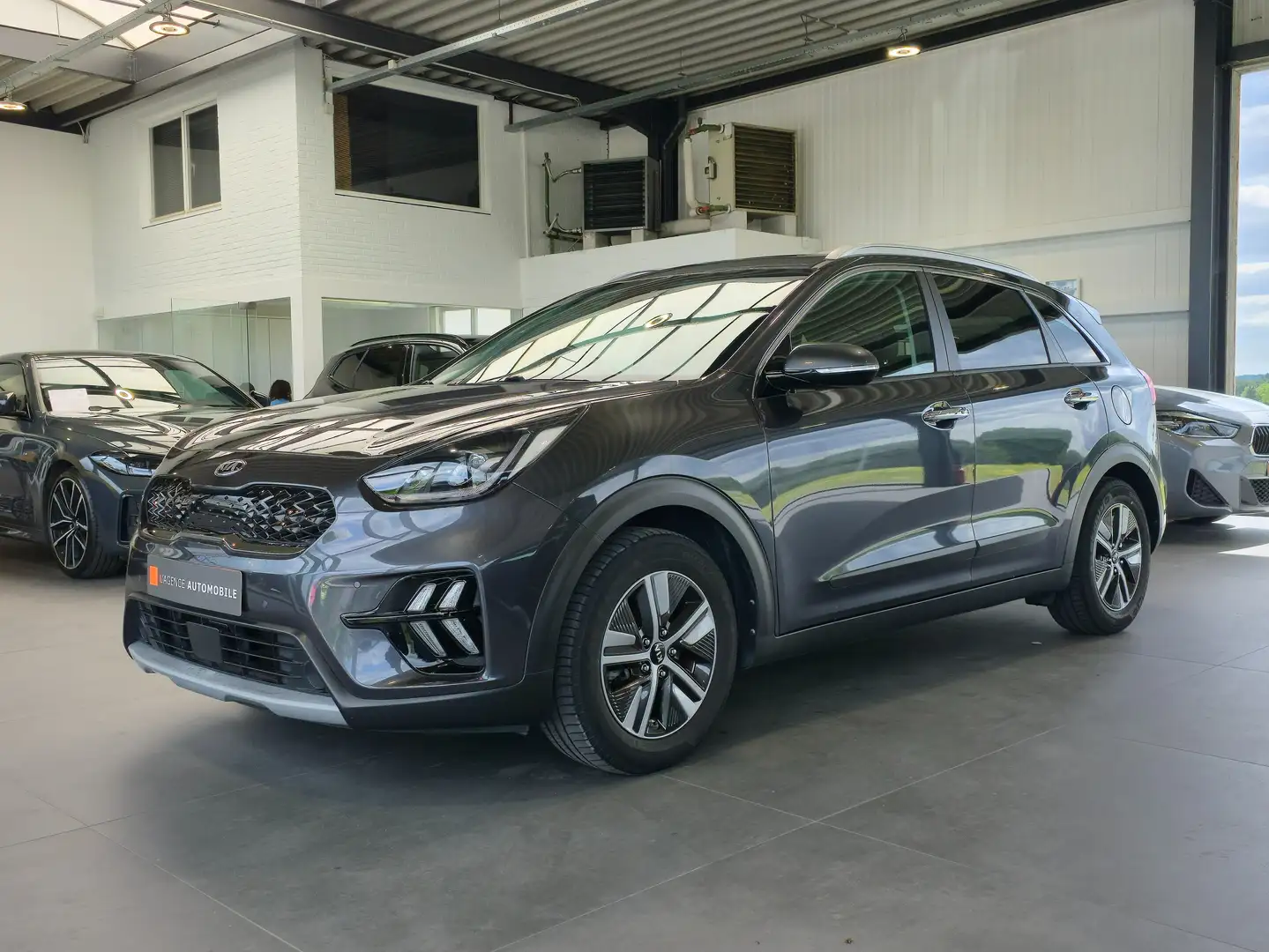 Kia Niro 1.6 GDi HEV Sense UVO DCT - Garantie 03/2028 Gris - 2