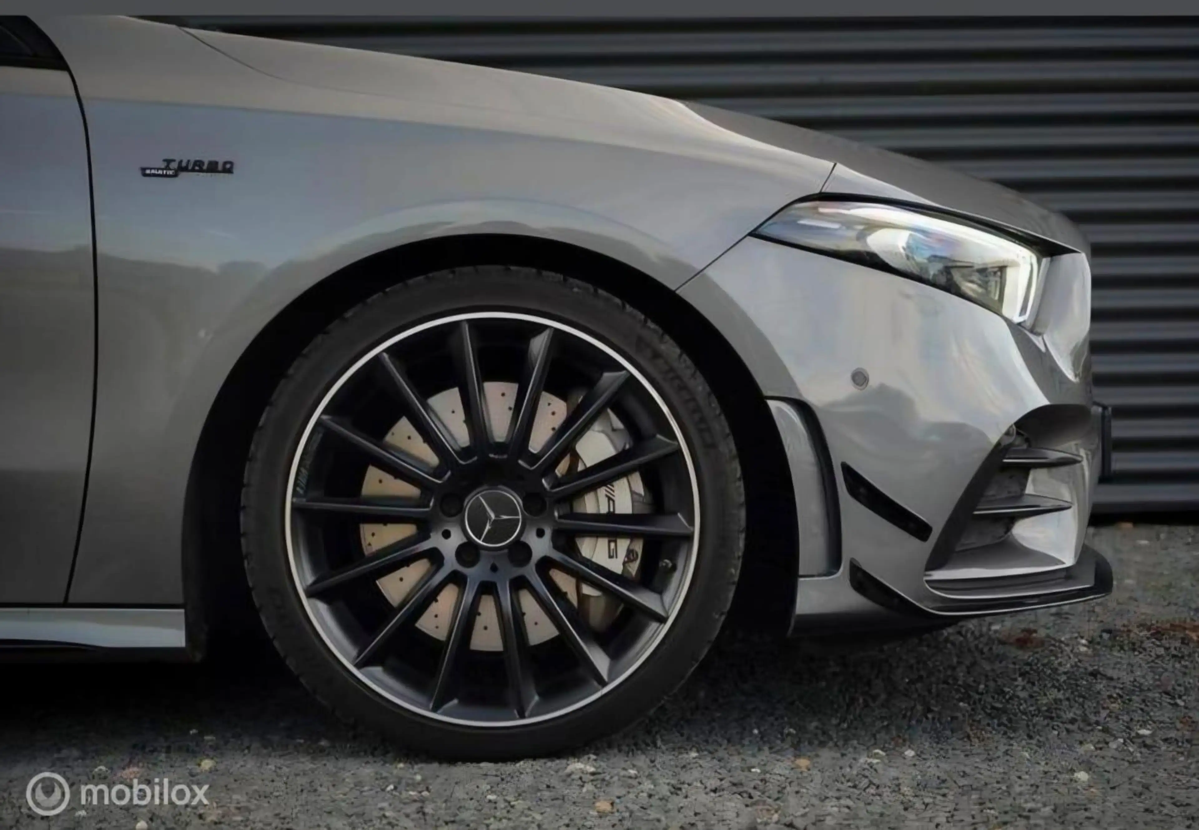 Mercedes-Benz A 35 AMG 4MATIC Premium Plus — photo 13