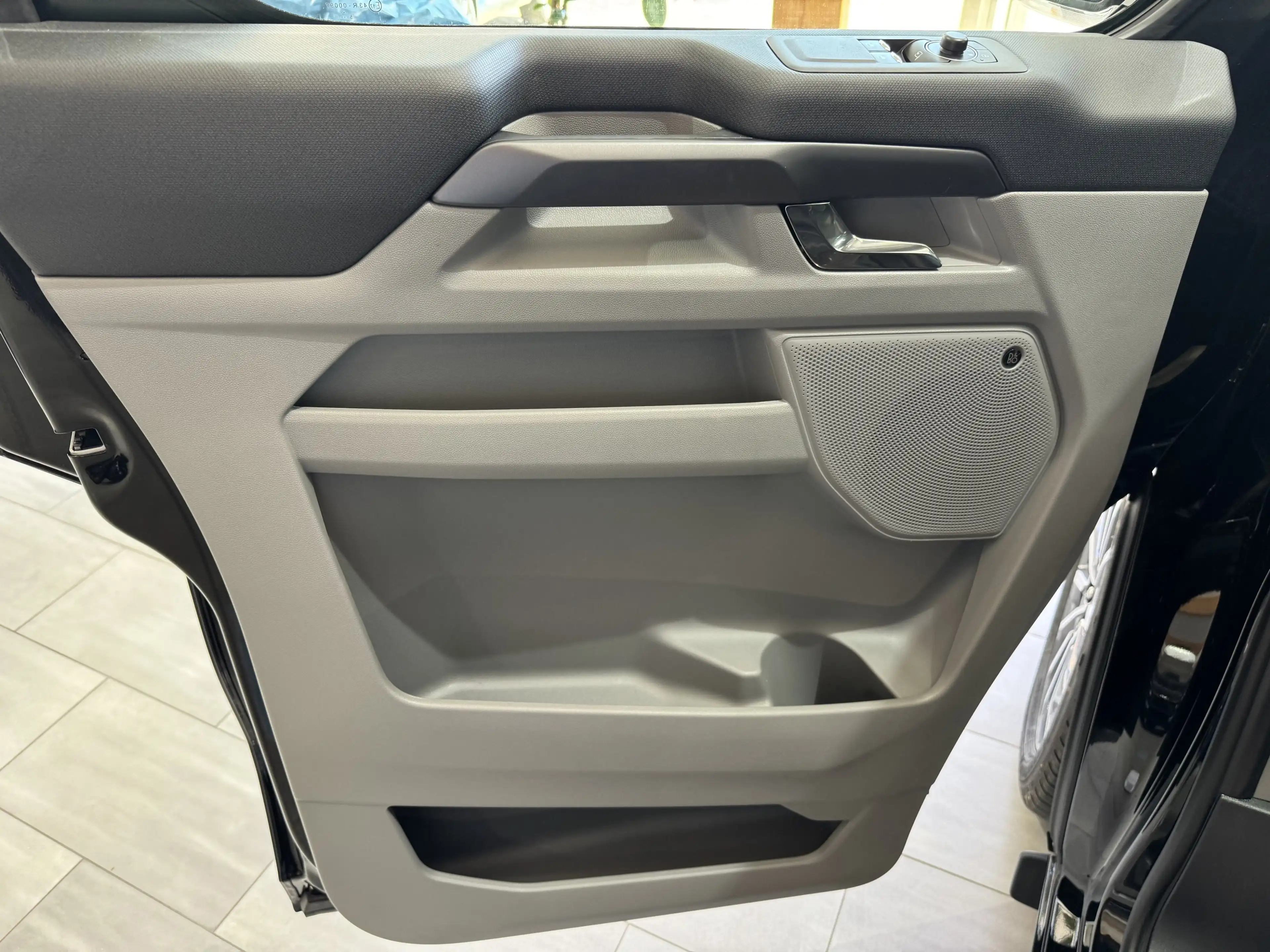 Ford Tourneo Custom Titanium X B&O / Standheizung / 360° Kamera — photo 9
