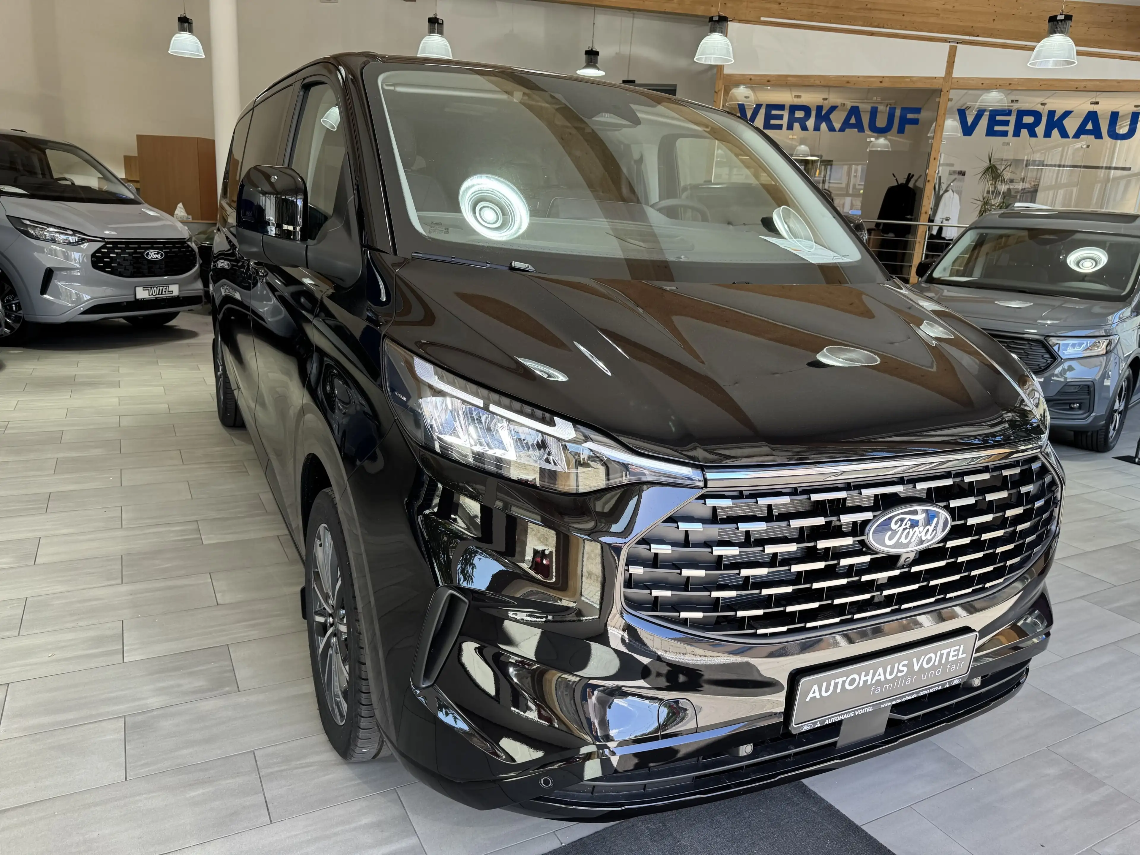 Ford Tourneo Custom Titanium X B&O / Standheizung / 360° Kamera — photo 3