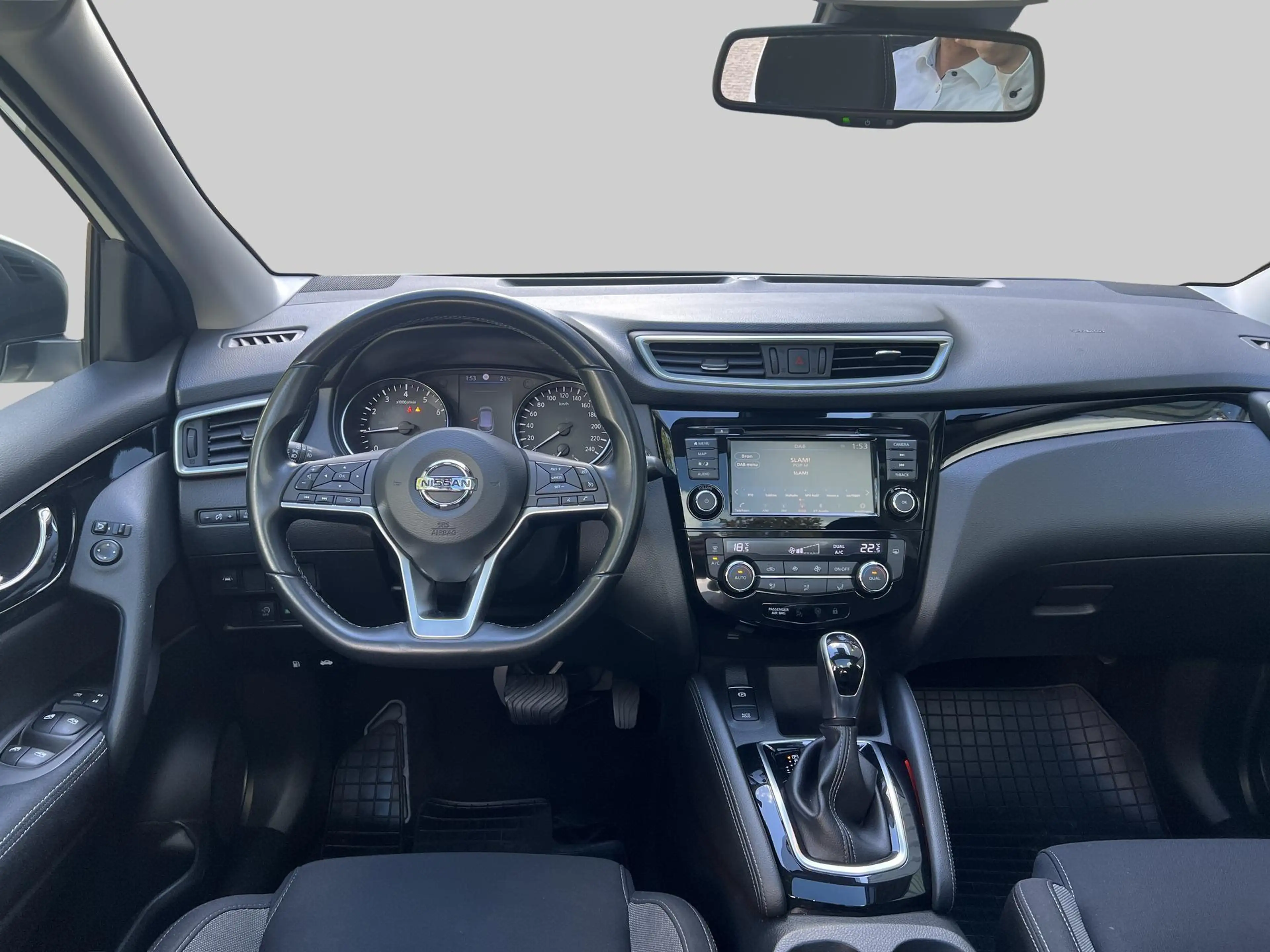 Nissan Qashqai 1.3 DIG-T Design Edition | Trekhaak | Airco (autom — photo 5