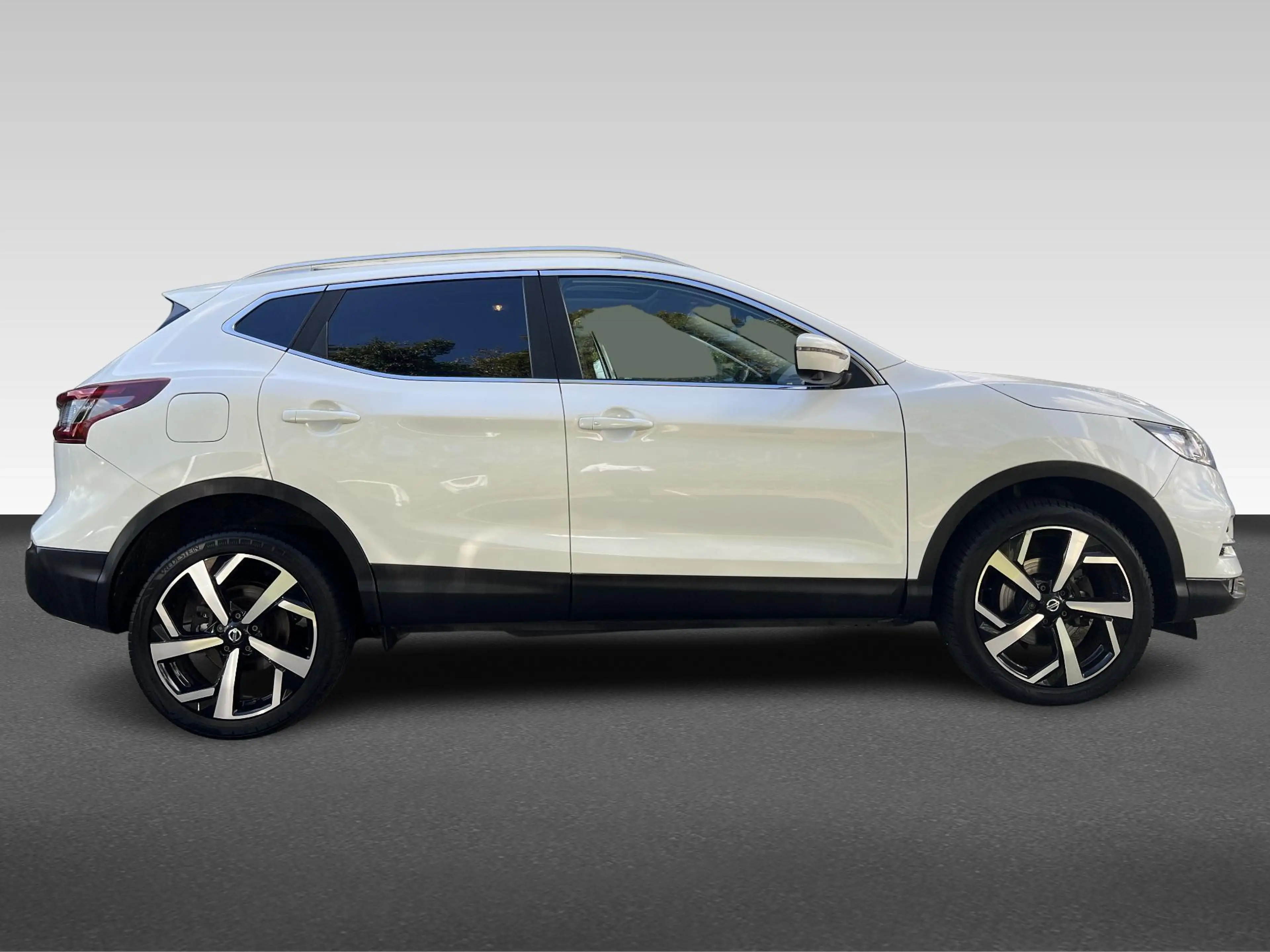 Nissan Qashqai 1.3 DIG-T Design Edition | Trekhaak | Airco (autom — photo 9