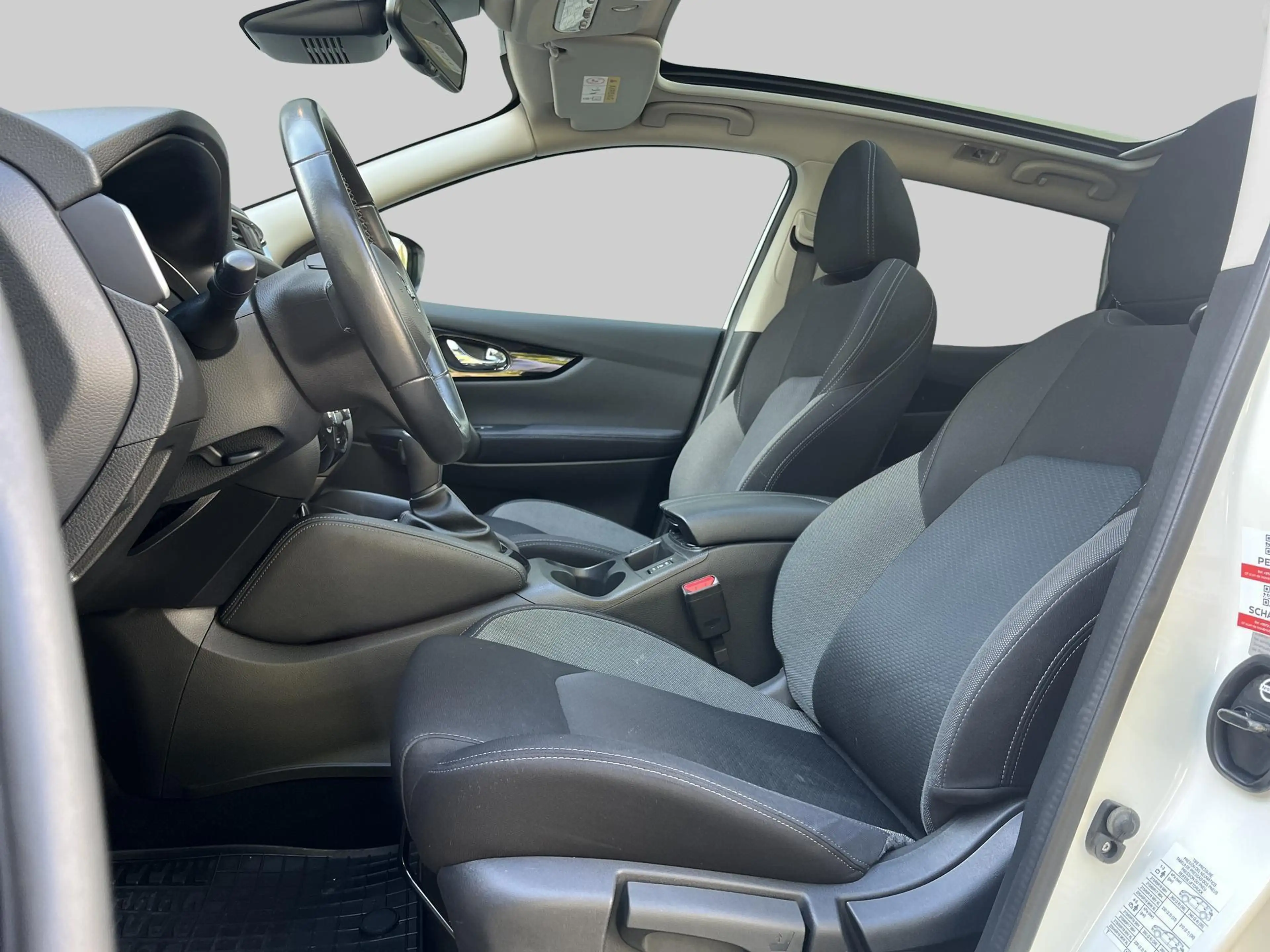 Nissan Qashqai 1.3 DIG-T Design Edition | Trekhaak | Airco (autom — photo 12