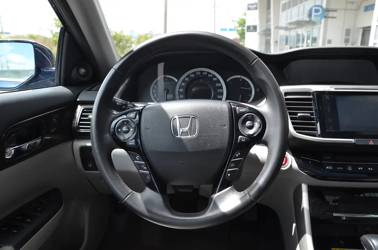 Honda Accord снимка Honda Accord