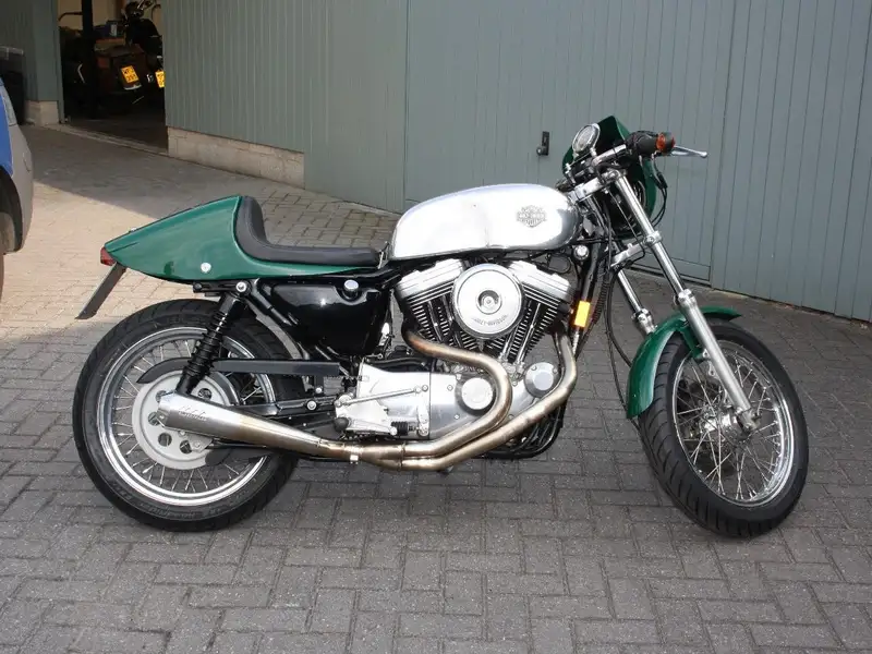 Harley-Davidson Café Racer - foto 2