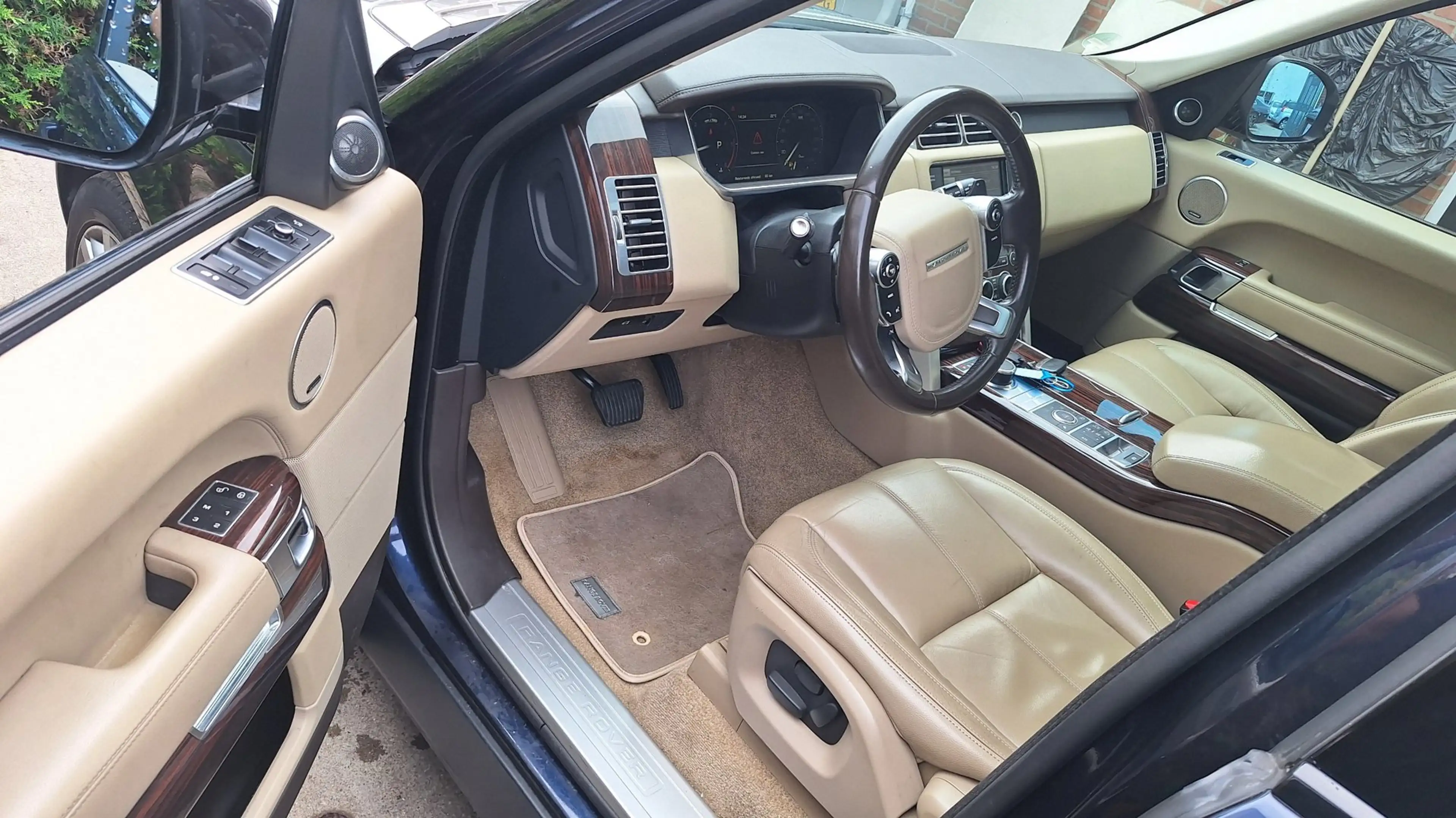 Land Rover Range Rover 3.0 TDV6 Vogue — photo 5