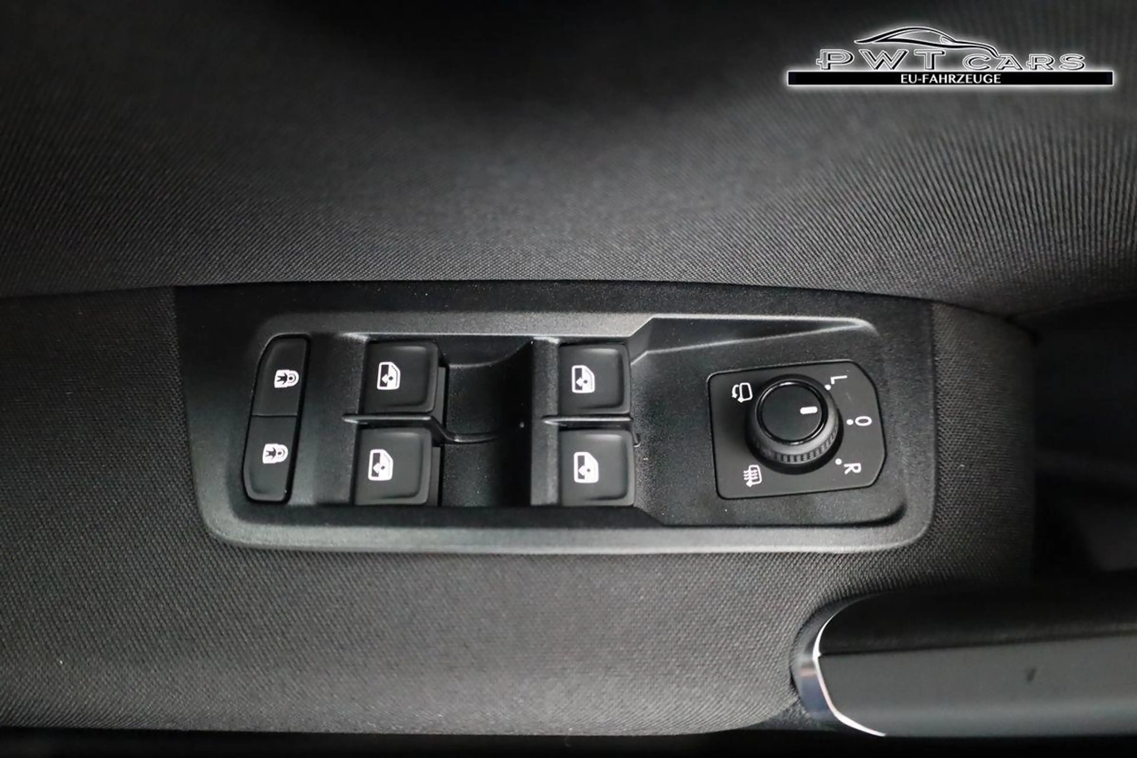 Volkswagen Touran Comfortline BMT/Start-Stopp 1.5 TSI DSG Comfort... — photo 7
