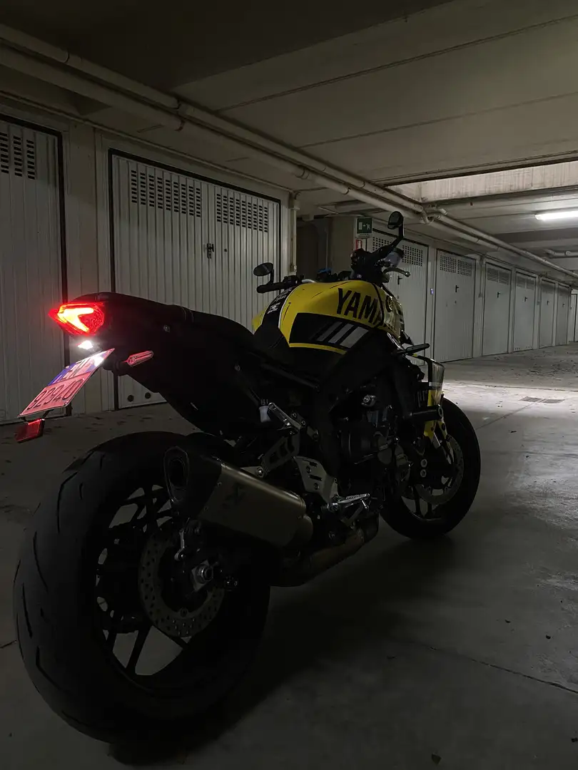 Yamaha MT-09 - 2