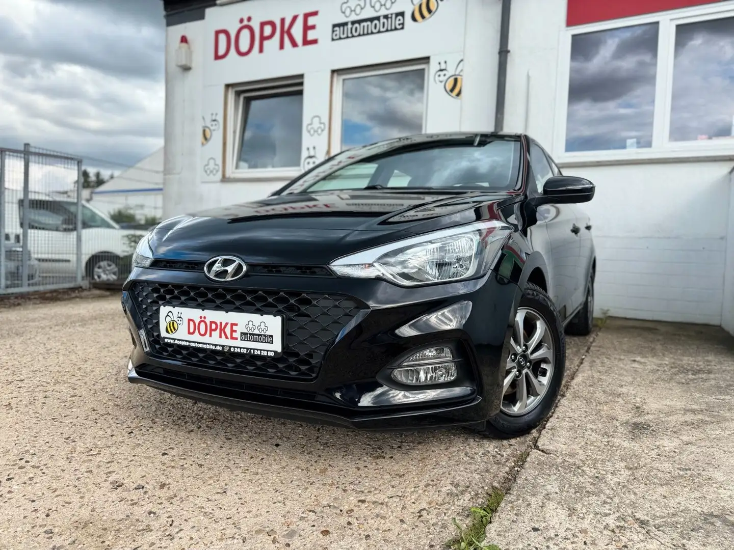 Hyundai i20 1.0 T-GDi Navi Kamera Allwetter Scheckheft Negro - 1