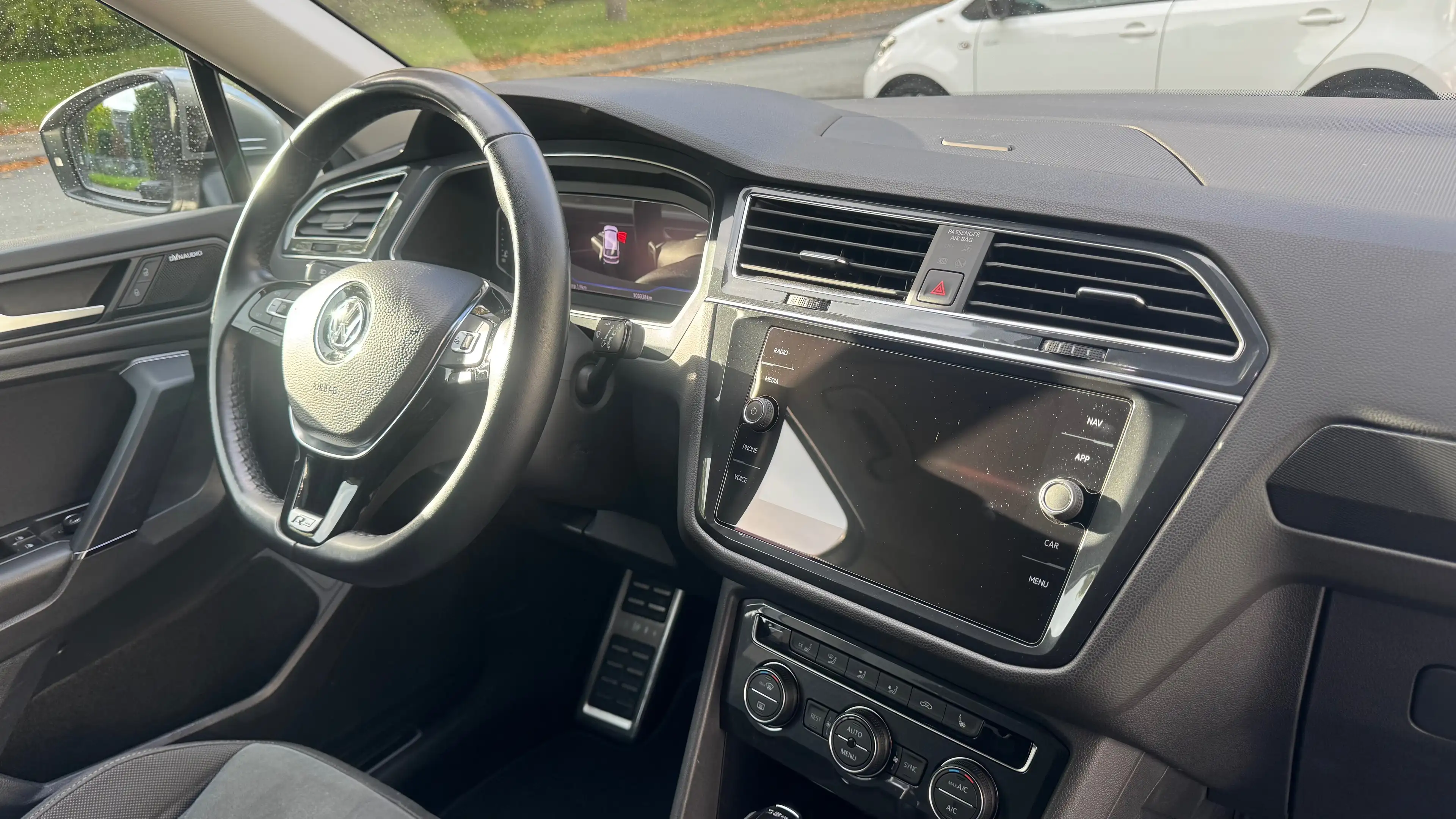 Volkswagen Tiguan Allspace Highline 4Motion R line — photo 10