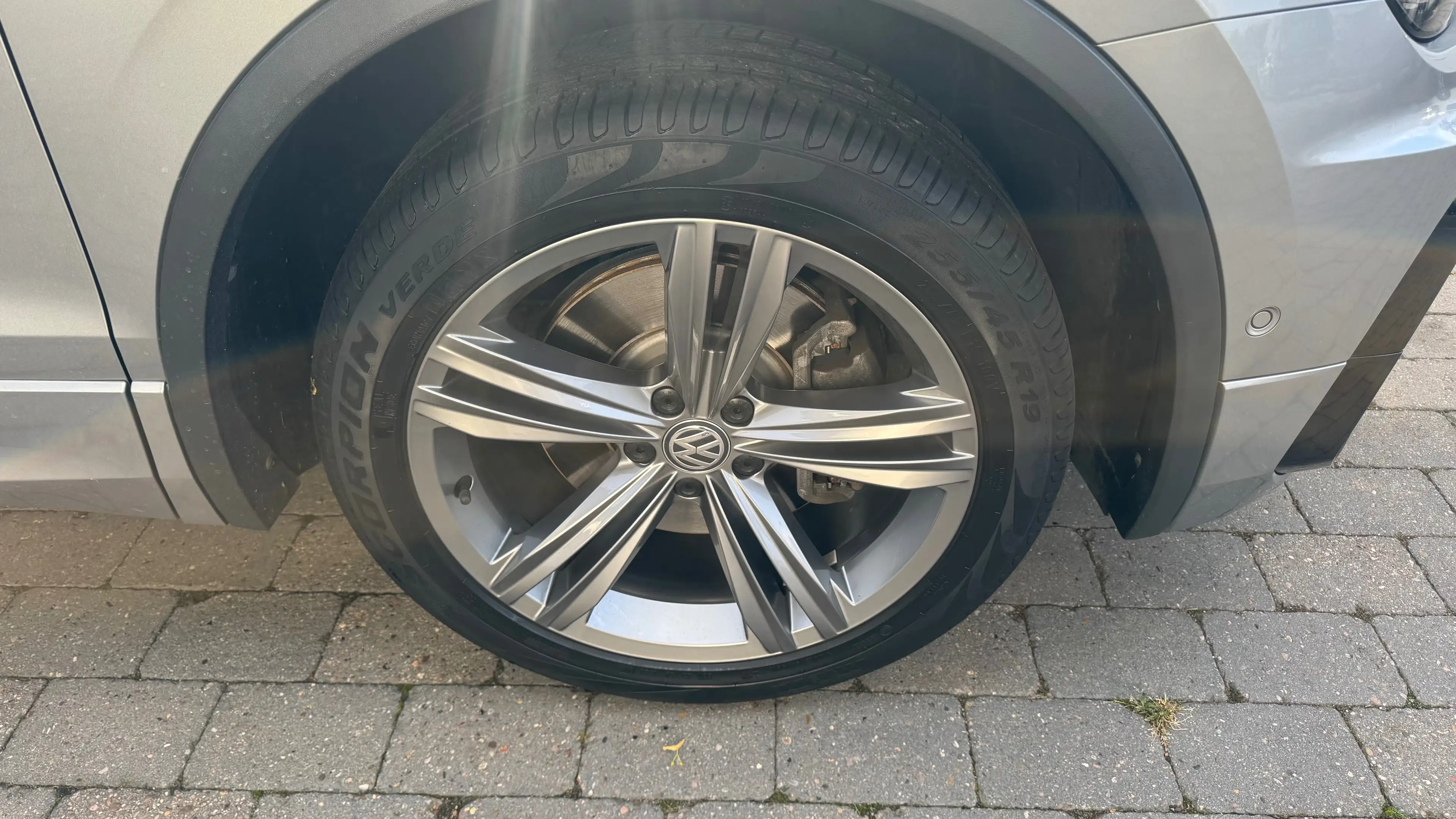 Volkswagen Tiguan Allspace Highline 4Motion R line — photo 3