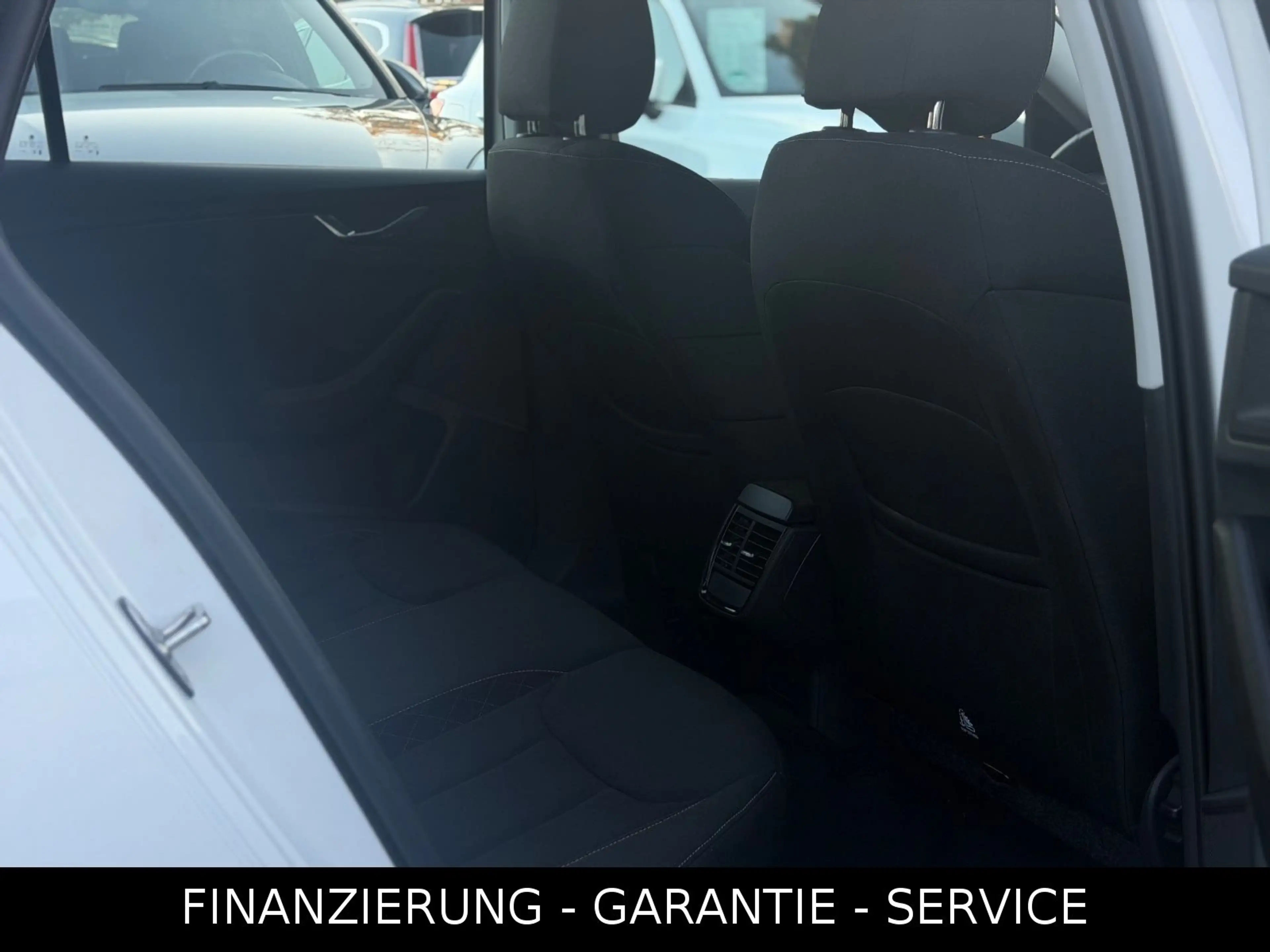 Skoda Kamiq KAMIQ AMBITION 1,0/SHZ/PDC/SPURHALTE/TEMP/ALU — photo 8