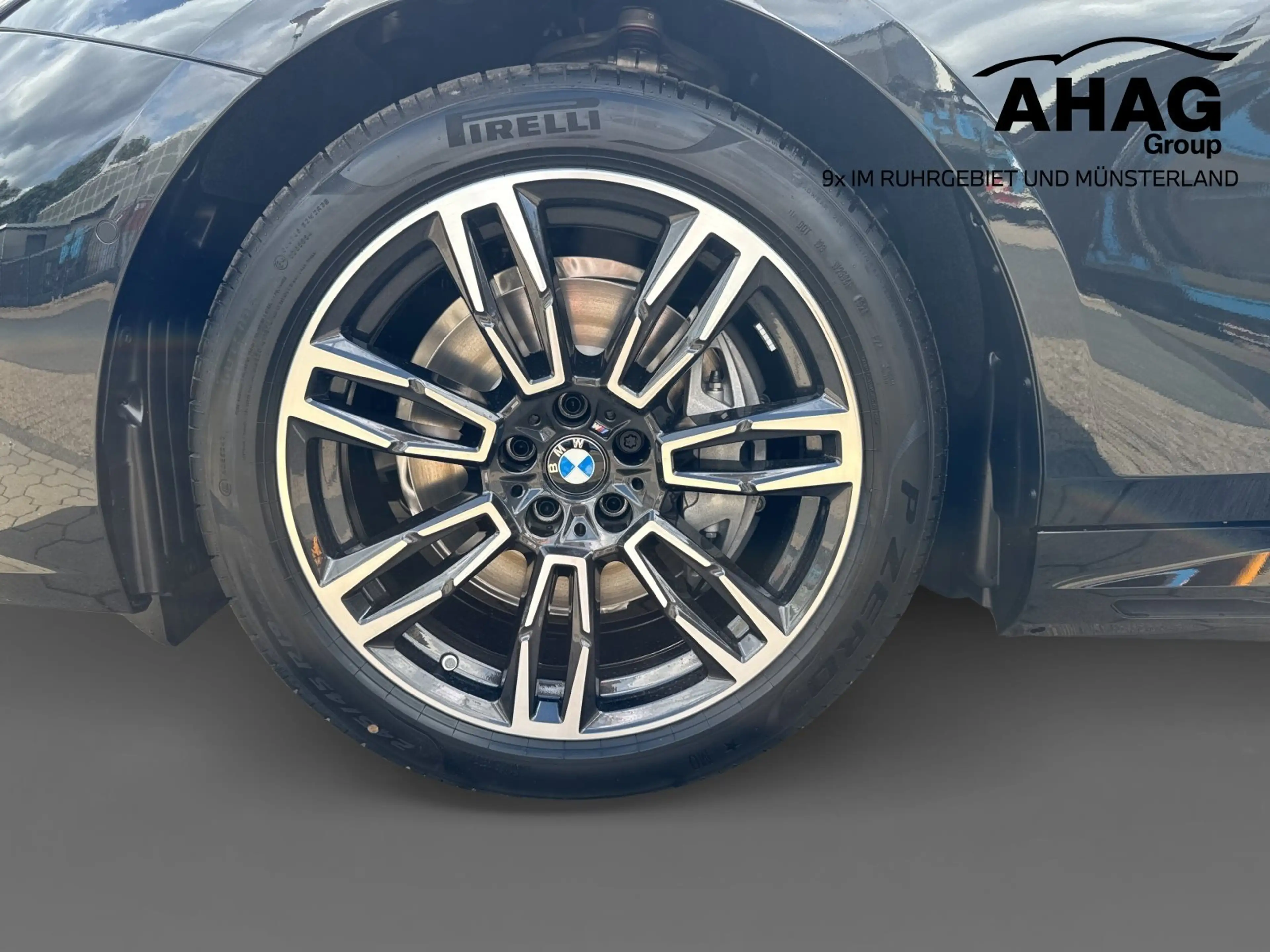 BMW i5 eDrive40 Touring M Sportpaket — photo 12