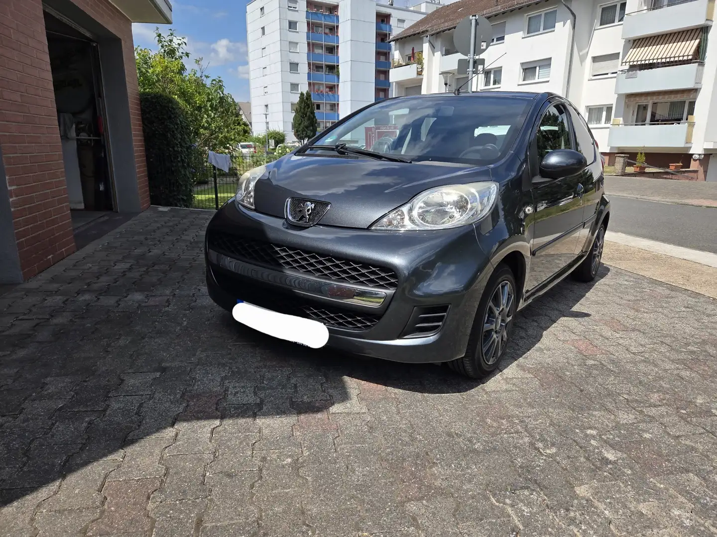 Peugeot 107 70 2-Tronic Filou Gris - 1