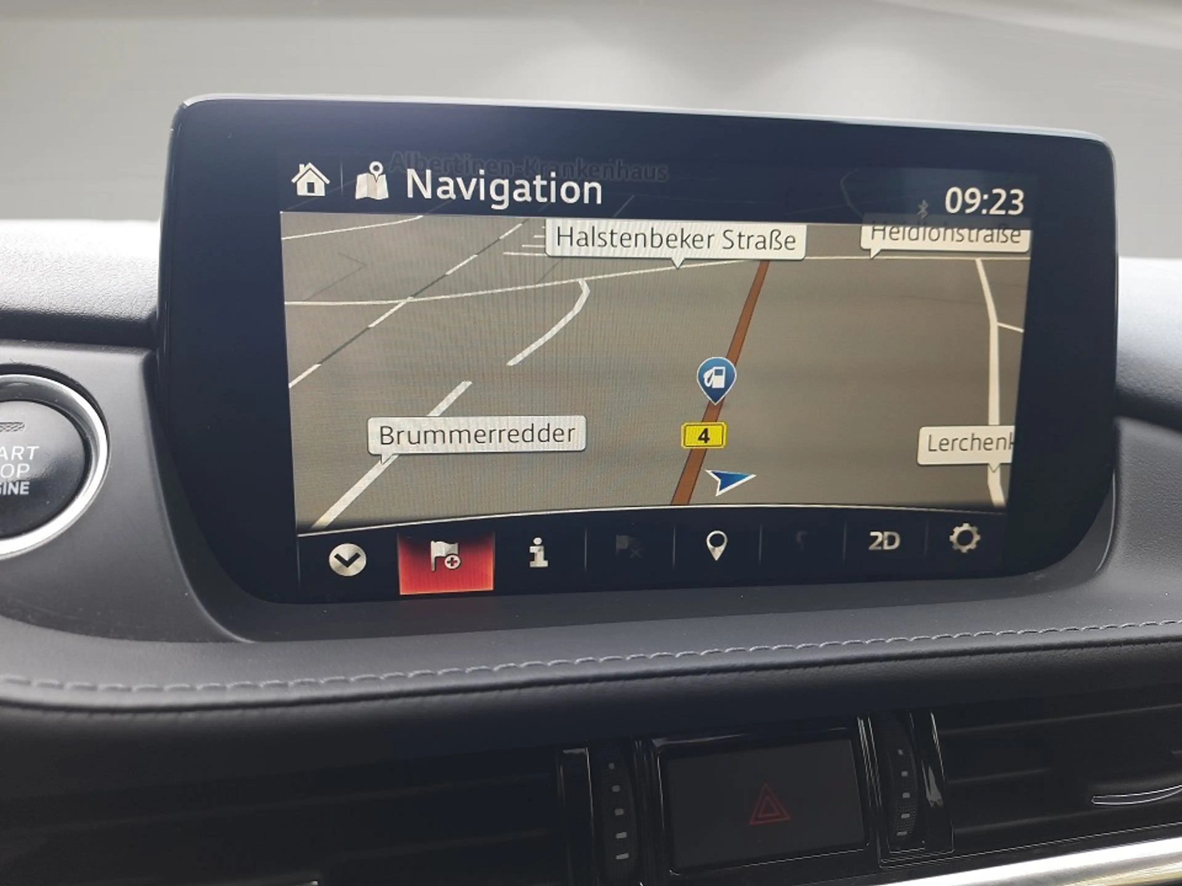 Mazda 6 2.5L SKYACTIV G 194 Takumi — photo 10