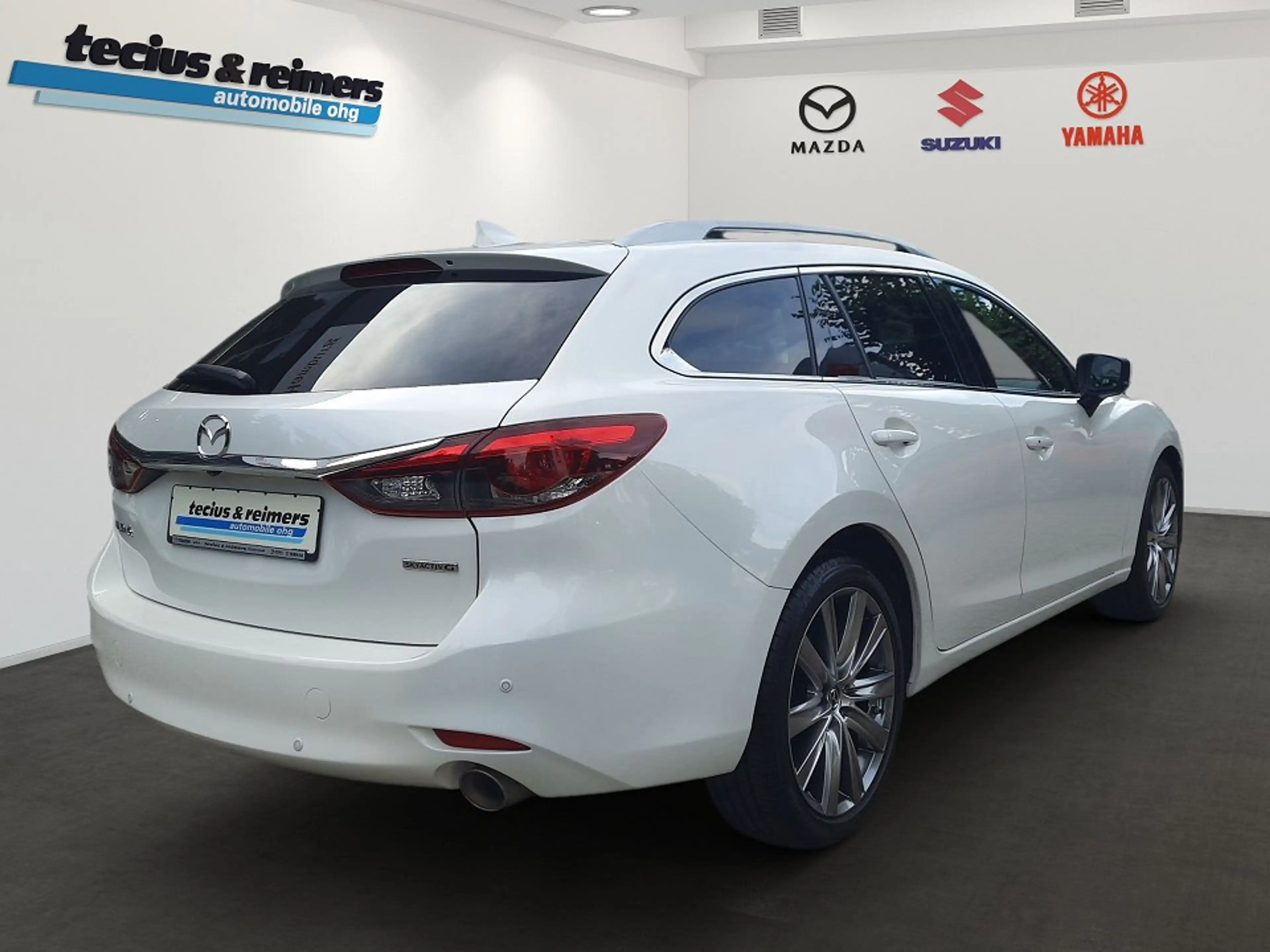 Mazda 6 2.5L SKYACTIV G 194 Takumi — photo 4