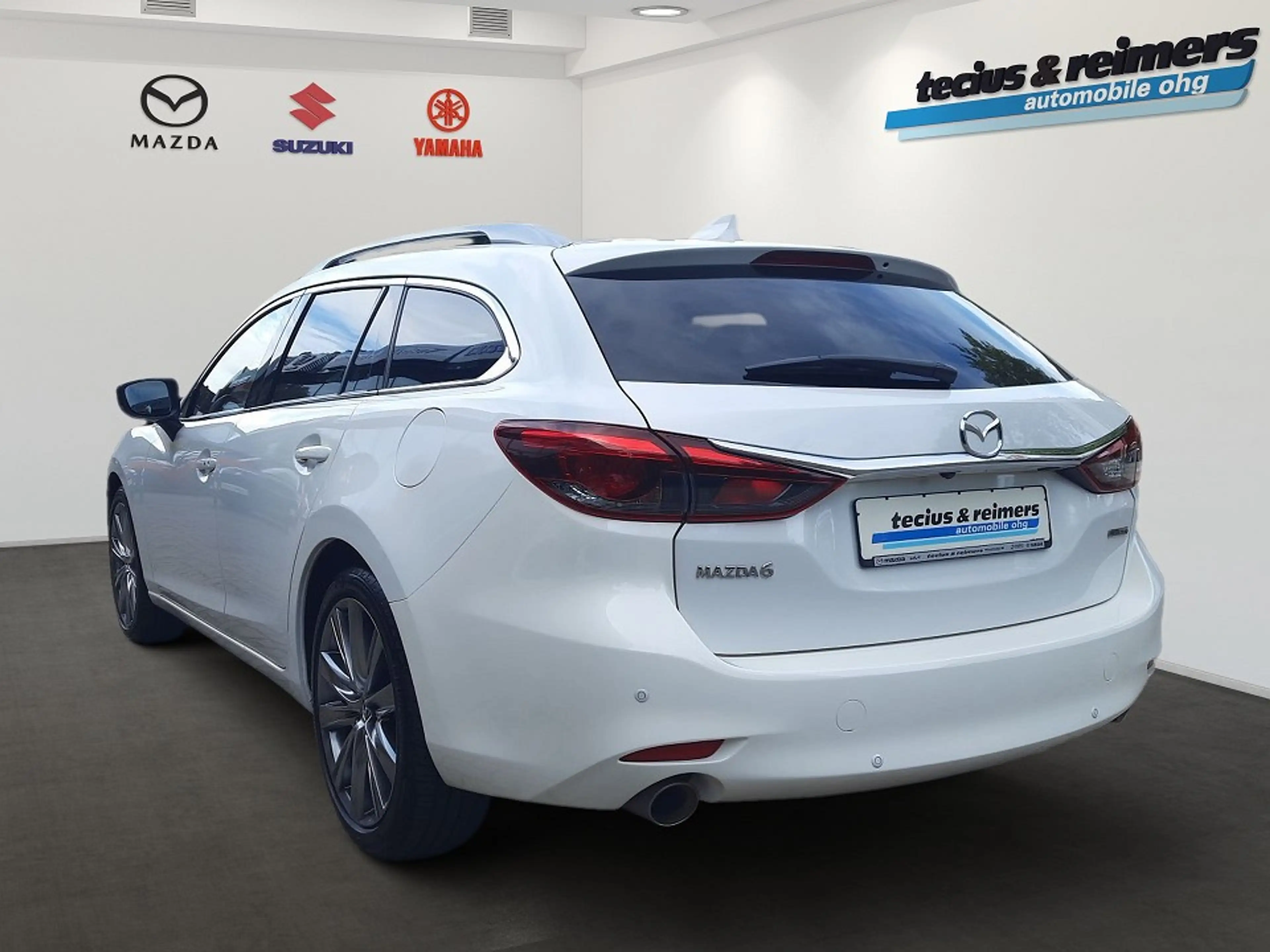 Mazda 6 2.5L SKYACTIV G 194 Takumi — photo 5
