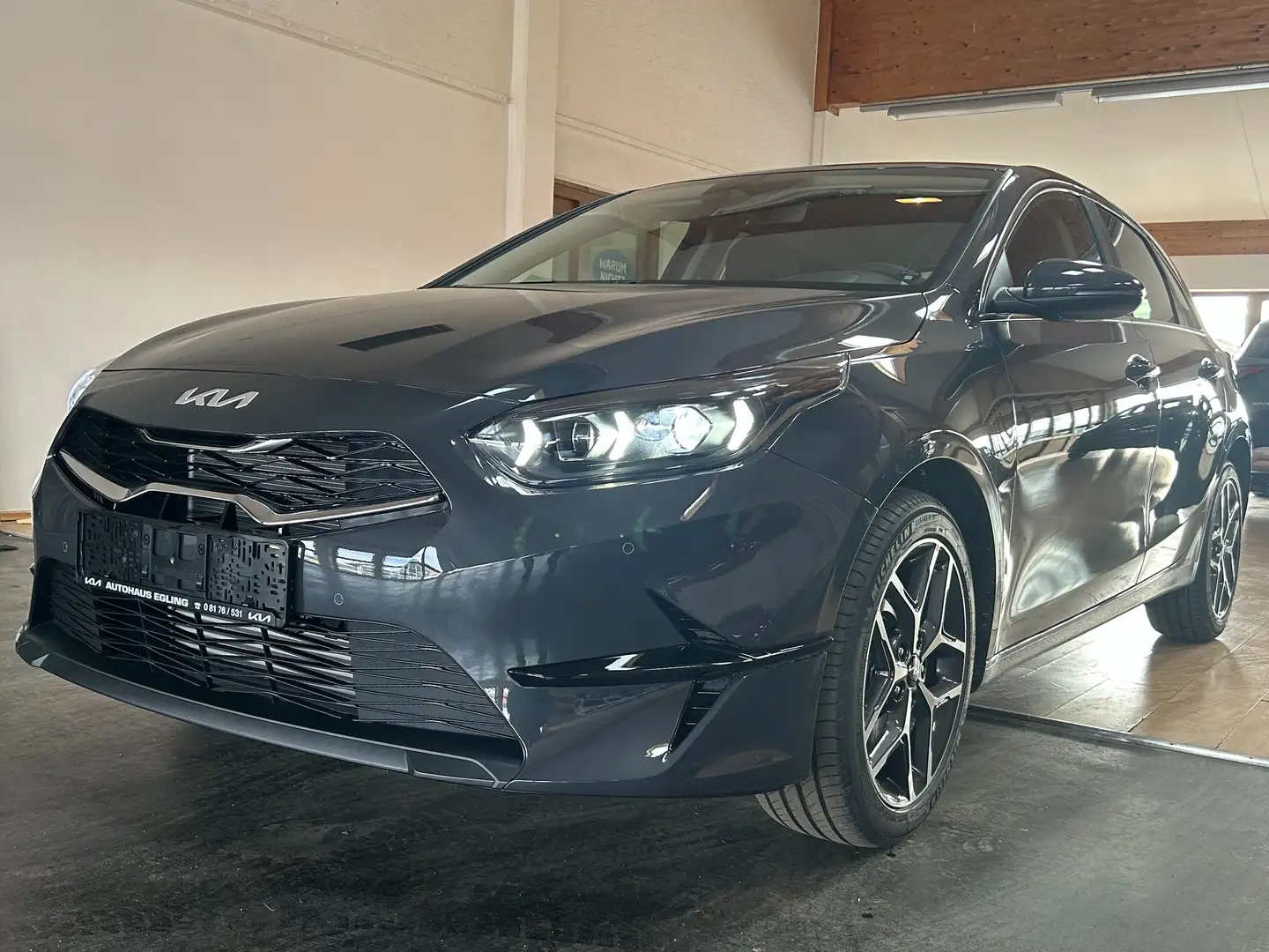 Kia Ceed / cee'd 1.0 T-GDI Vision NAVI KLIMAAUT. KAMERA SITZHZ. Grijs - 1