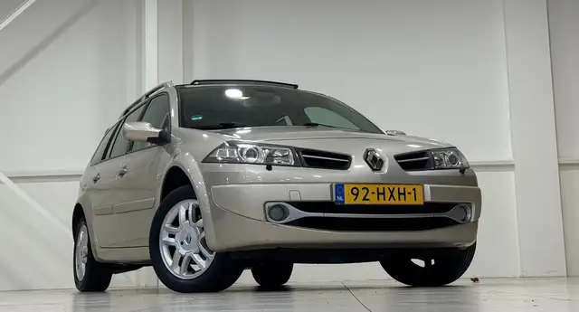 Renault Megane view 2