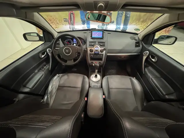 Renault Megane view 11