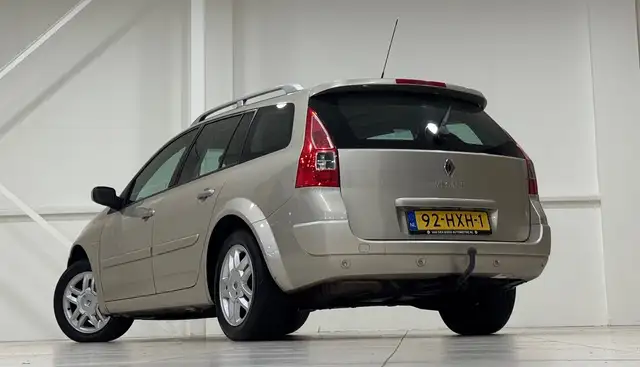 Renault Megane view 6