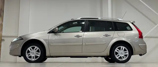 Renault Megane view 4