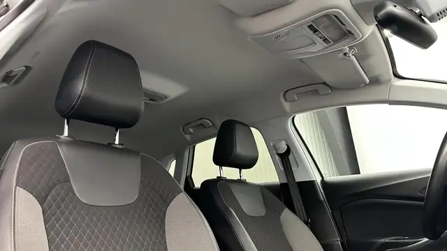 Opel Grandland X view 13