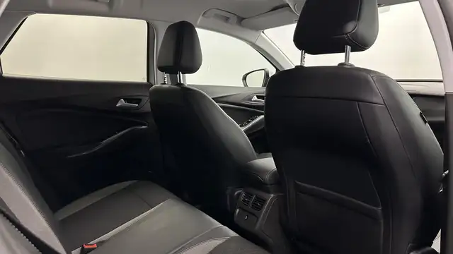 Opel Grandland X view 15