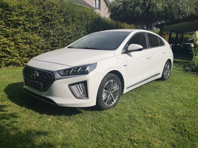 Hyundai IONIQ Plug-in-Hybrid 1.6 GDI Prime FL in Vollausstattung