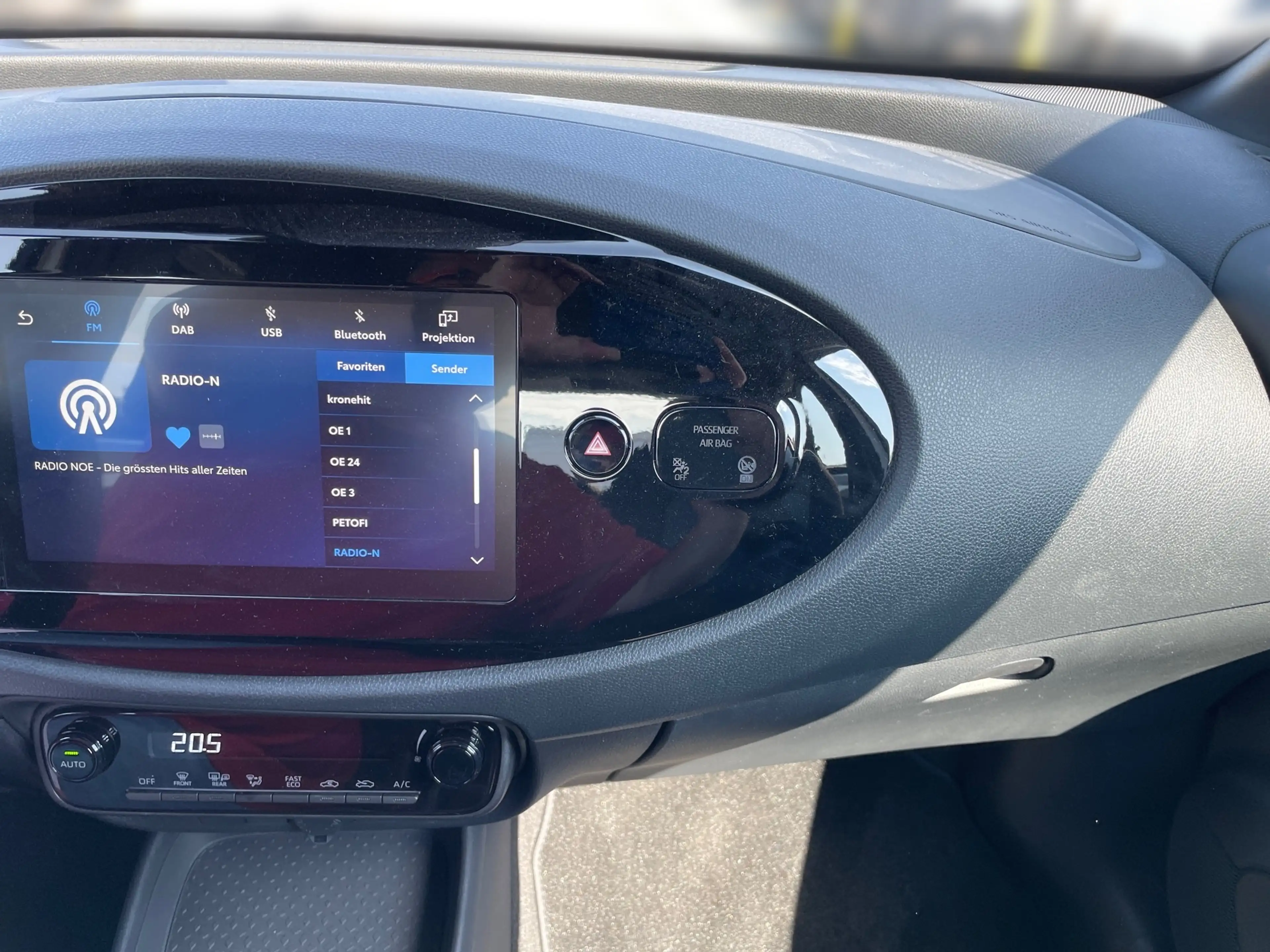 Toyota Aygo X AYGO X 1,5 l Active CVT — photo 6