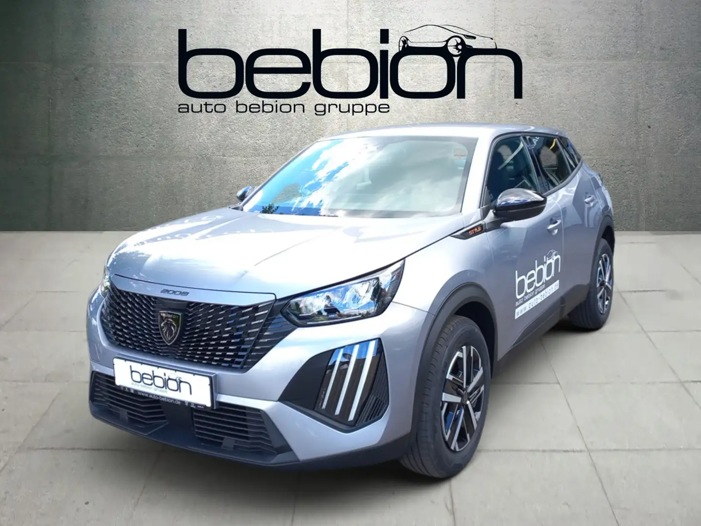 Peugeot 2008 1.2 PureTech 100 Style PDC LED KlimaA Grau - 1
