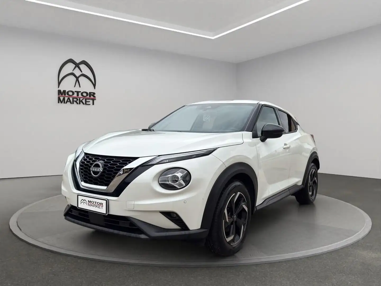 Nissan Juke 1.0 dig-t N-Connecta 114cv dct Bianco - 1