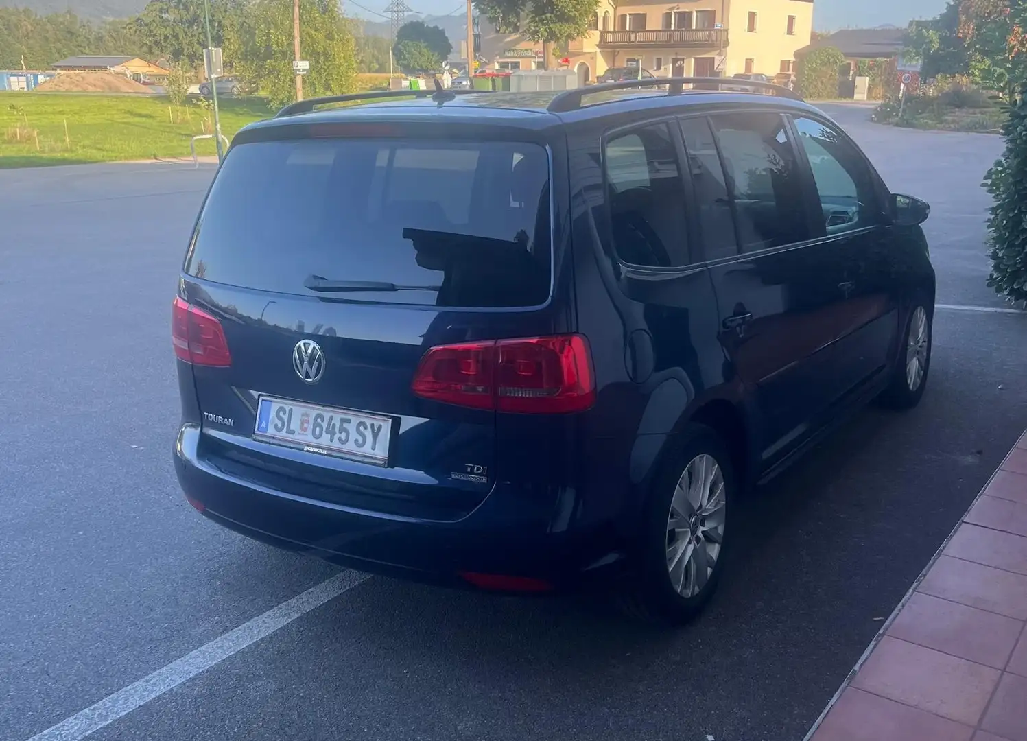 Volkswagen Touran Comfortline 1,6 BMT TDI DPF - 2